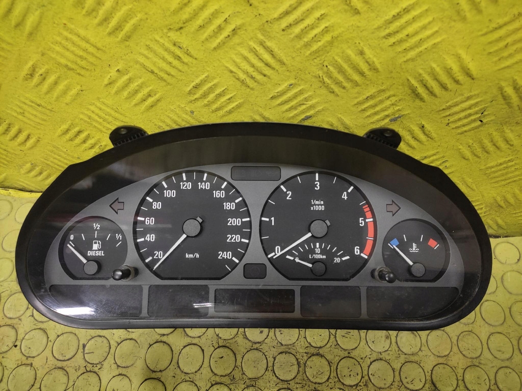 BMW E46 2.0 D dials dials 6931245
