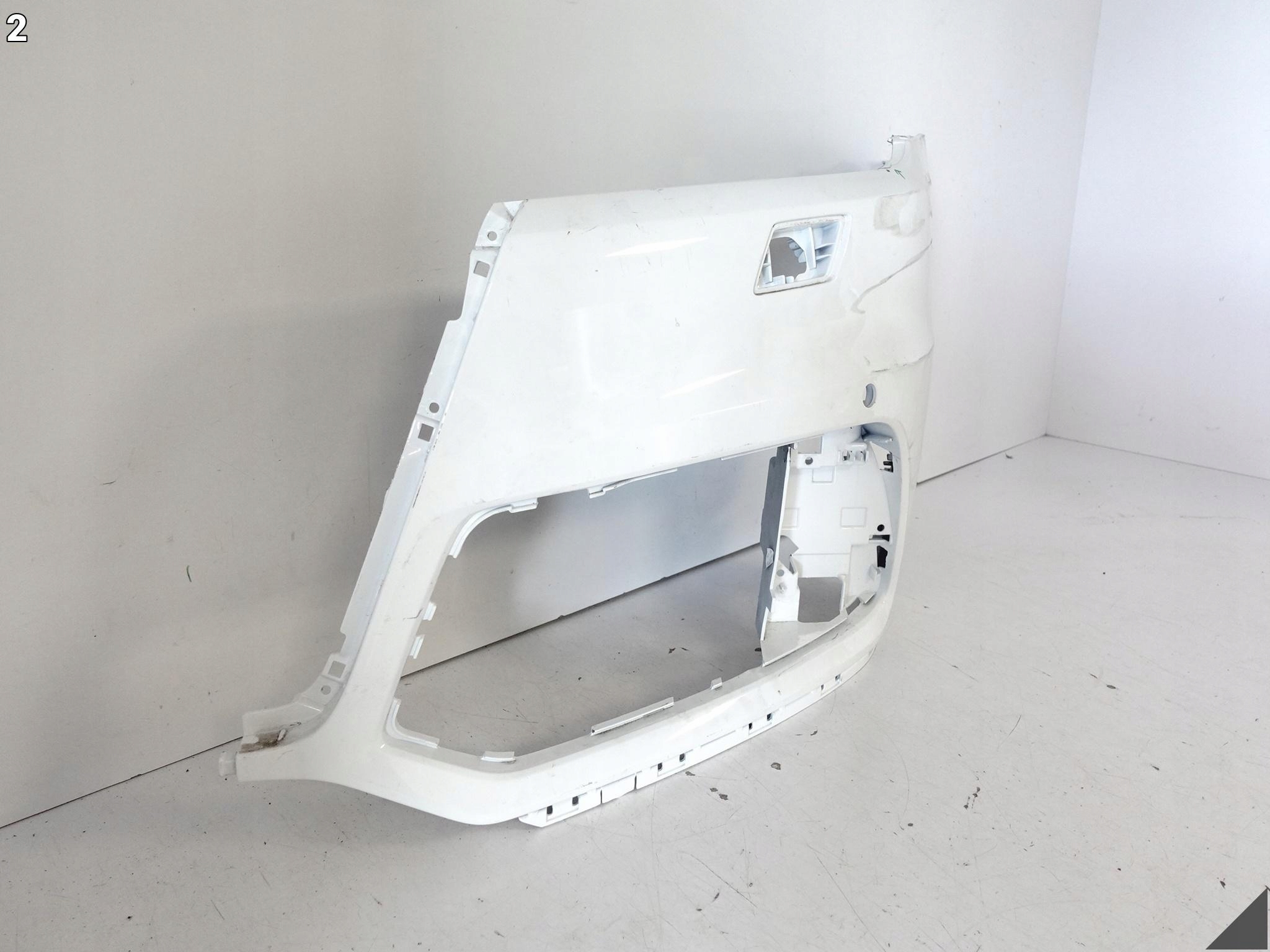 AUDI Q5 80A ZWYKLY / BASIC II FY 16-20 corner BOK of a bumper front left PDC