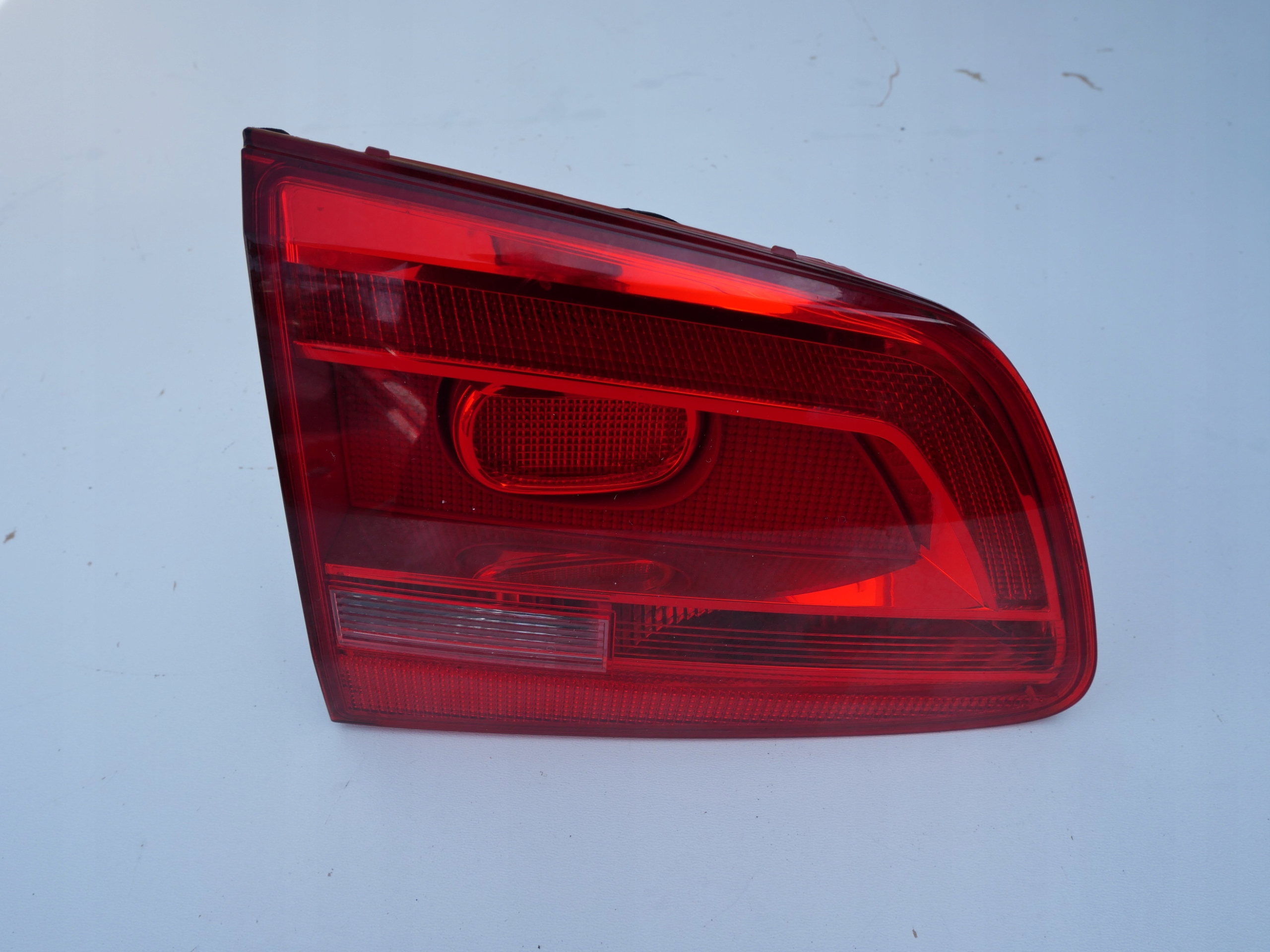 light rear left bonnet VW Touran II 2 1T0945093