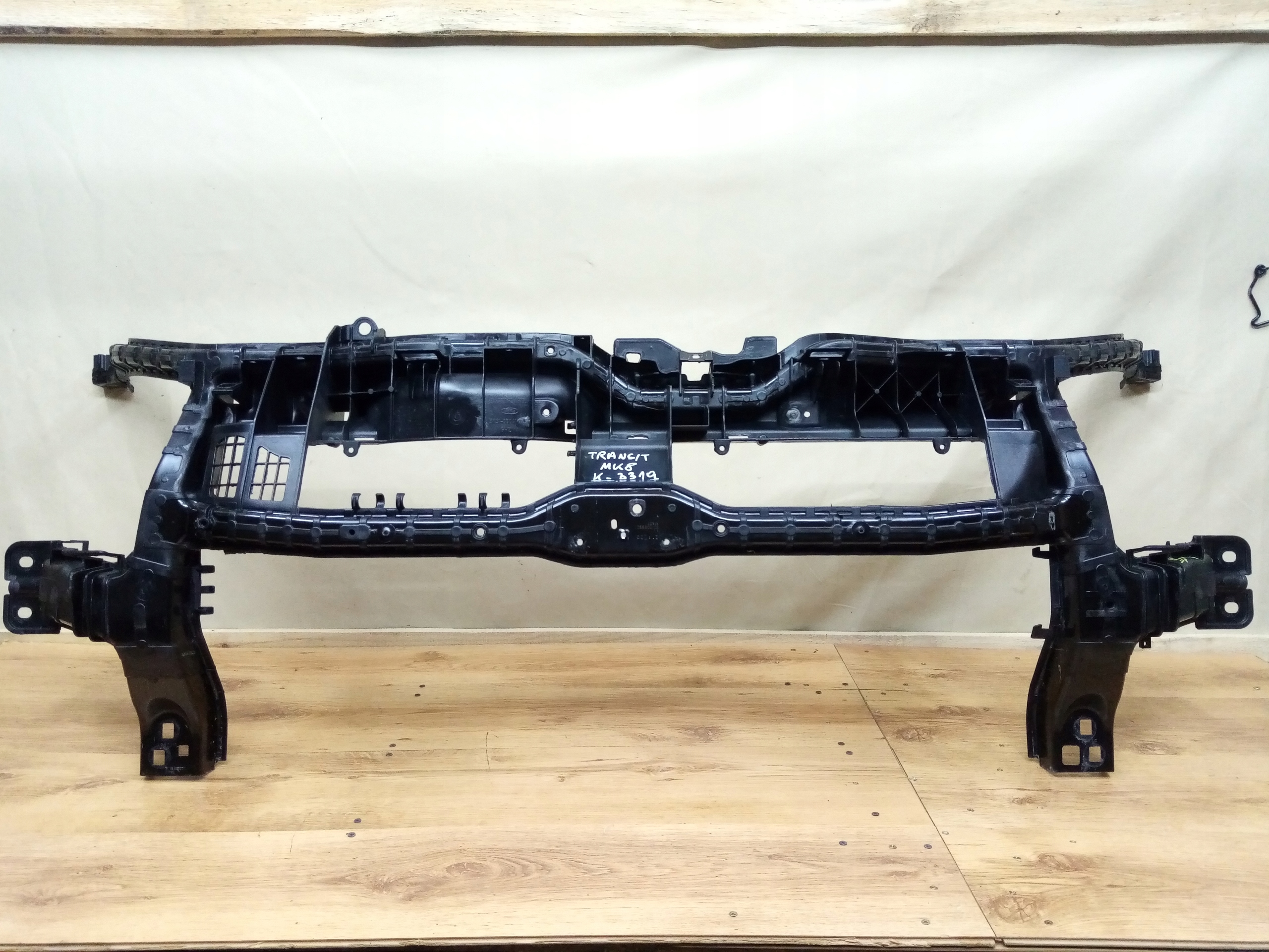 FORD TRANSIT MK8 2015-- PAS PRZEDNI WZMOCNIENIE