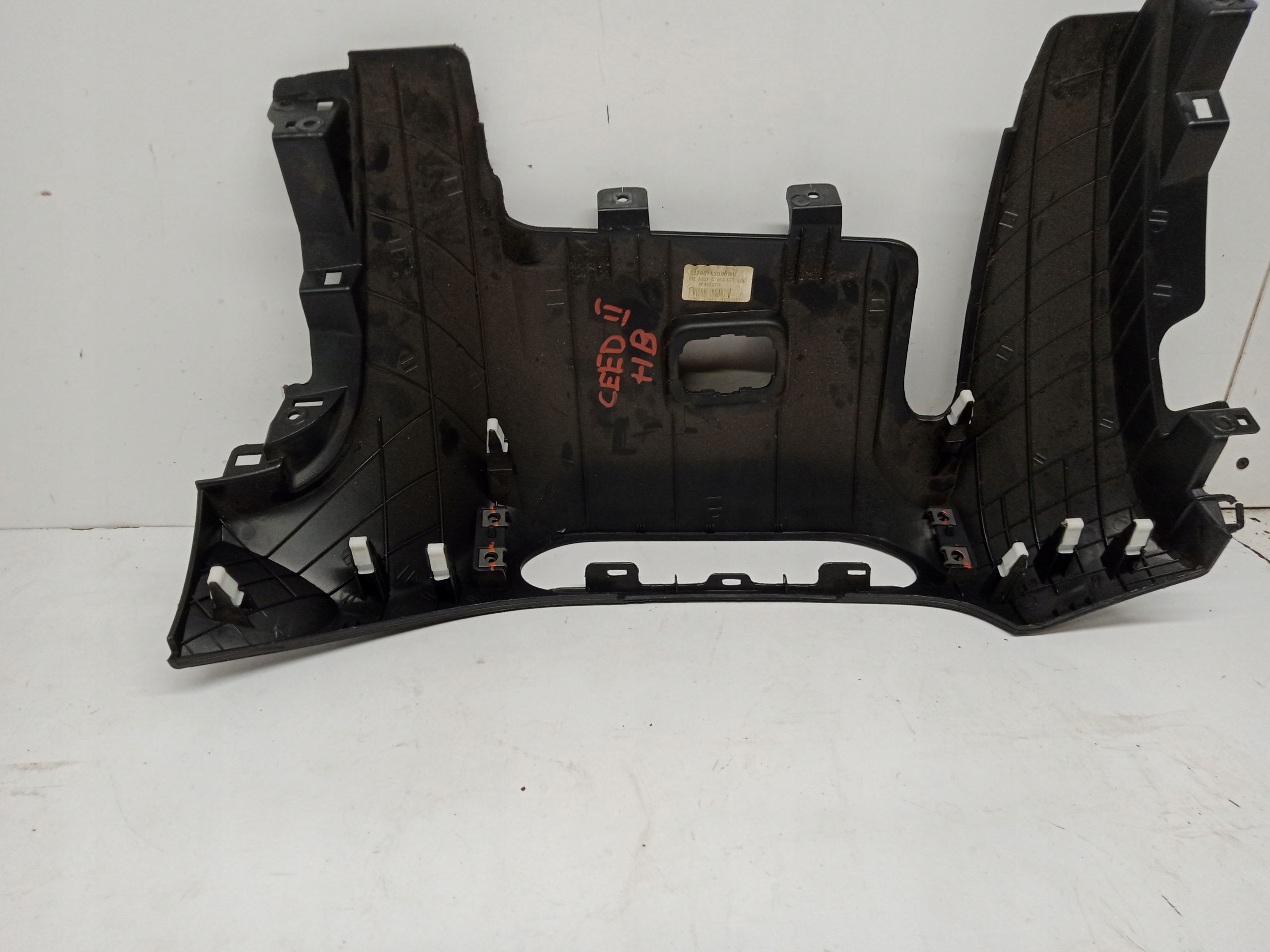 KIA CEED II cover plastic consoles spoiler 84760-A2000 2012