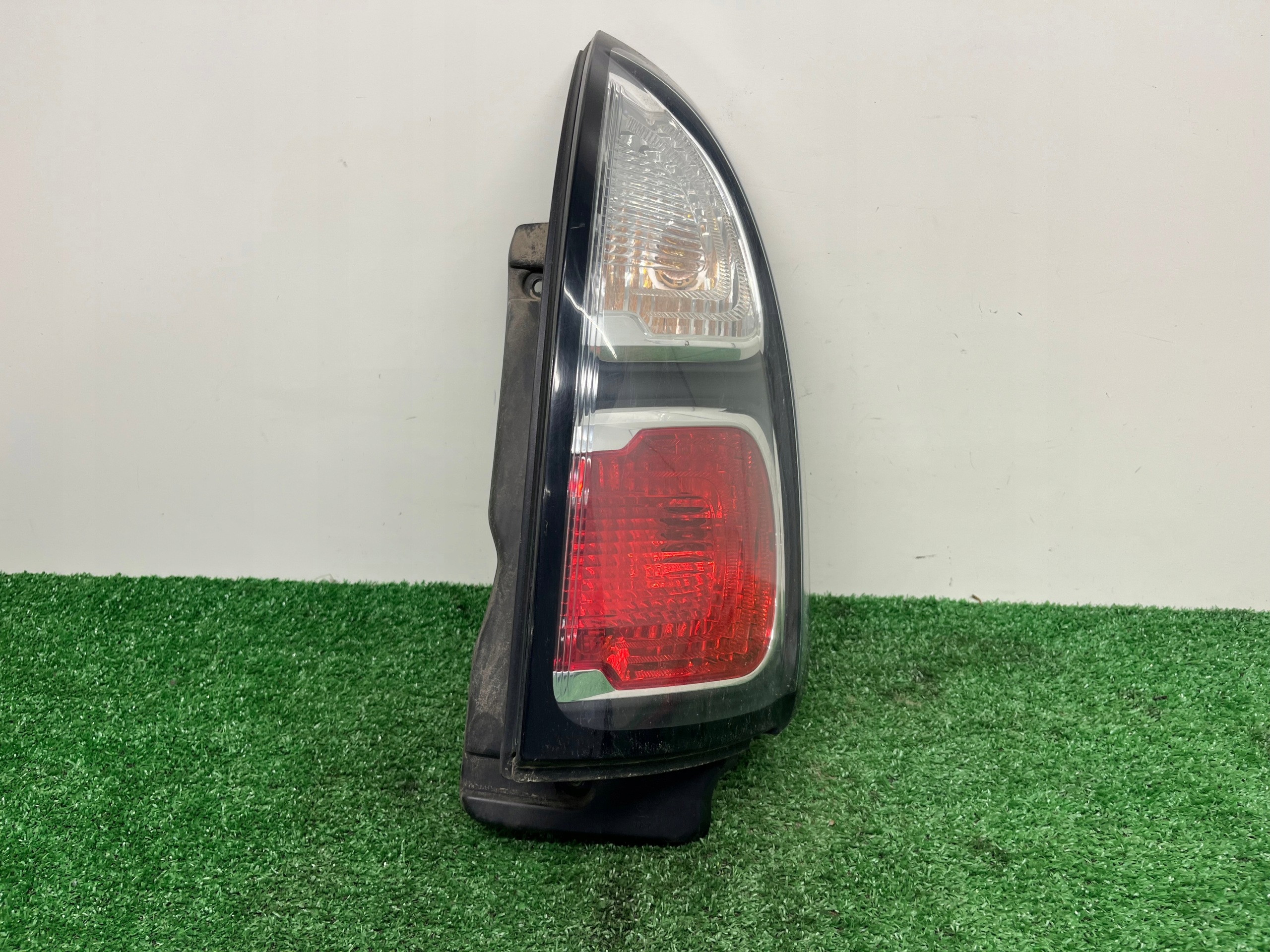 light right rear CITROEN C3 PICASSO 9681749180