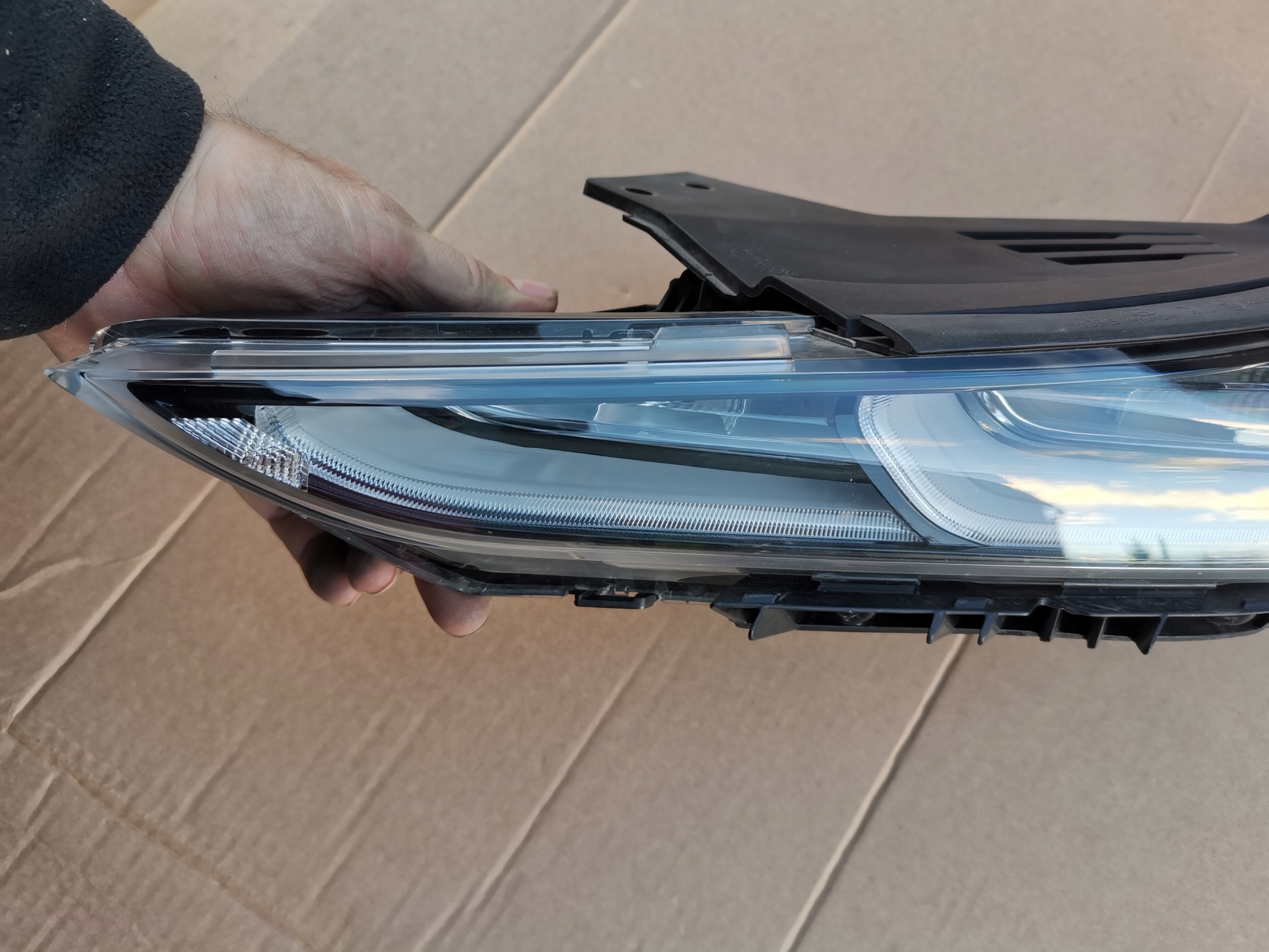 HYUNDAI SANTA FE 4 IV FULL LED light front