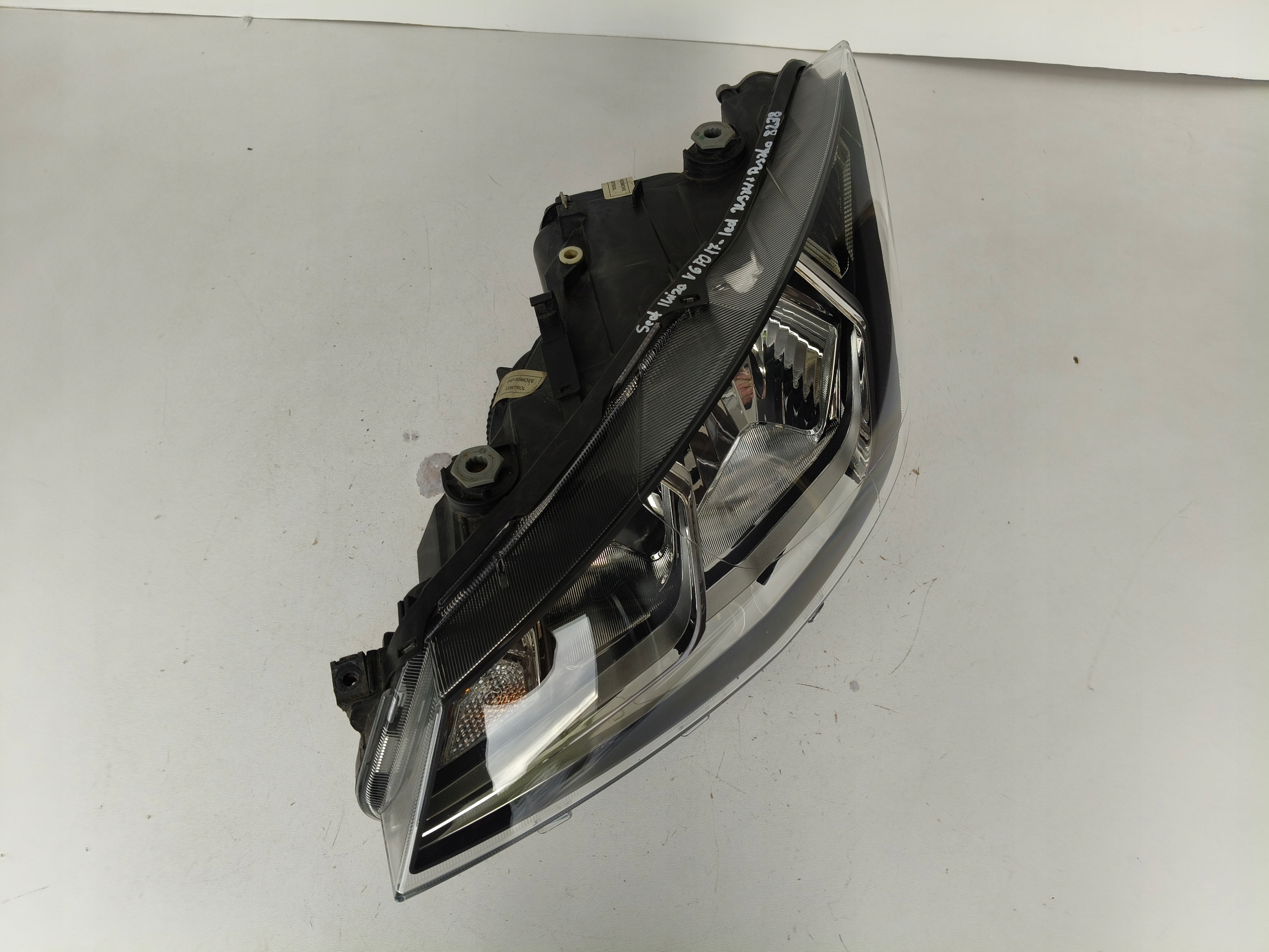 light left REFLEKTOR SEAT IBIZA V 6F 6F0 17- ARONA 6F9 LED