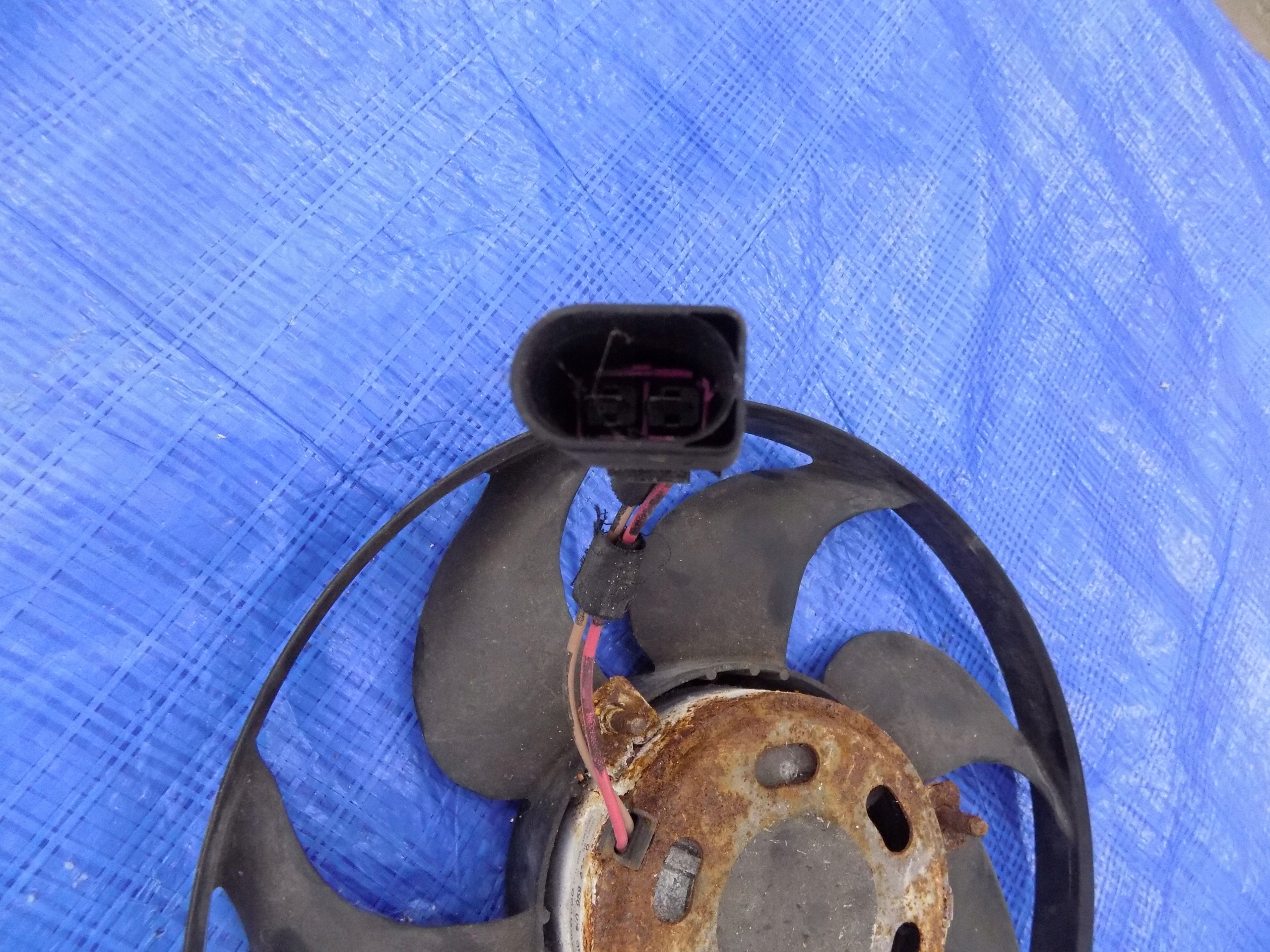 ventilátor chladiče VW TOURAN 1,6 TSI
