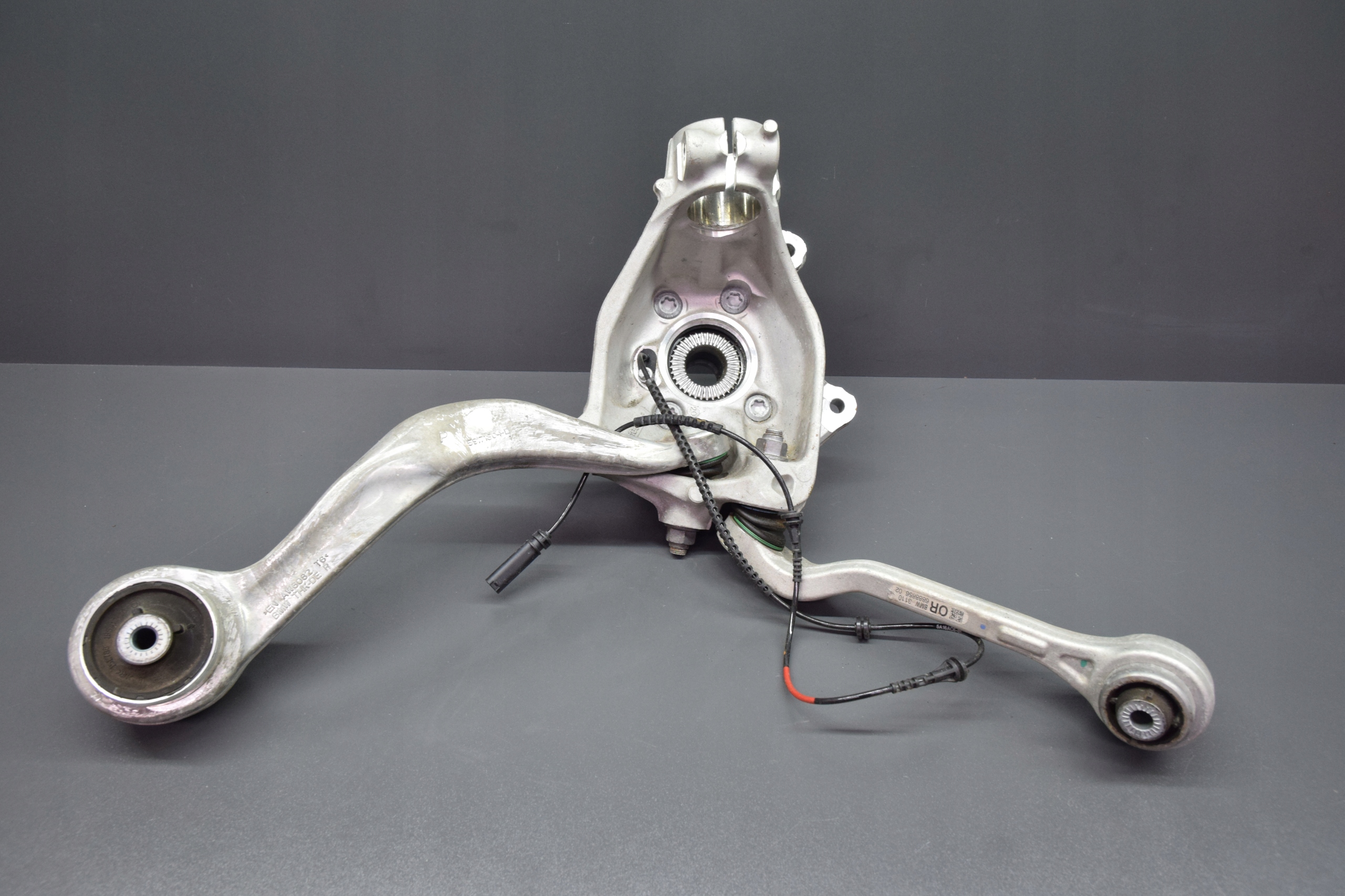 6877148 6894668 - Правый рычаг управления BMW 4 G22 G23 4x4 OR