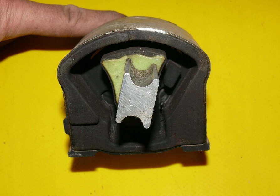 gearbox mount MERCEDES E-KLASA W213 A2132406100 16r.