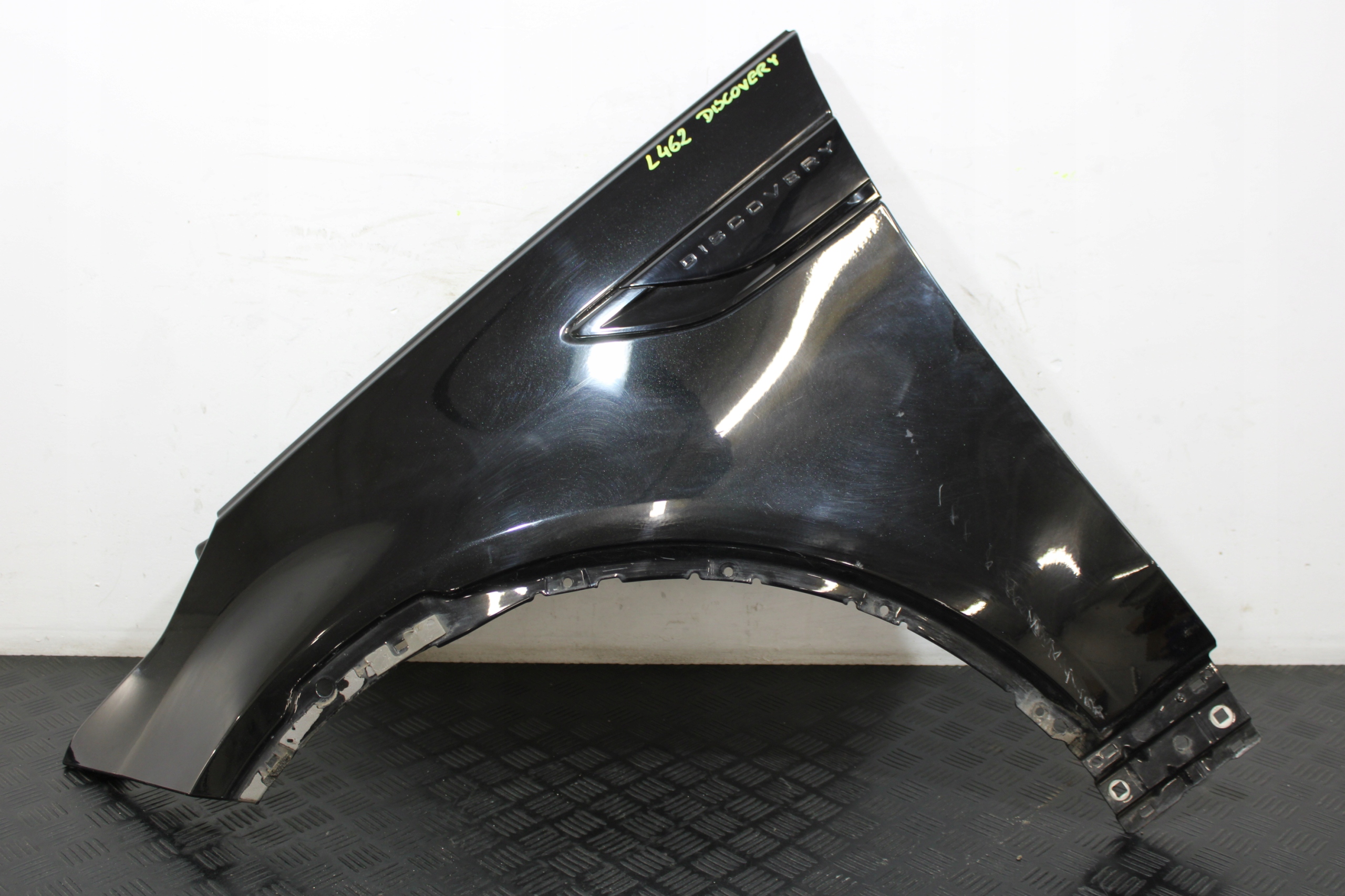 fender left front left front LAND ROVER DISCOVERY V 5 L462