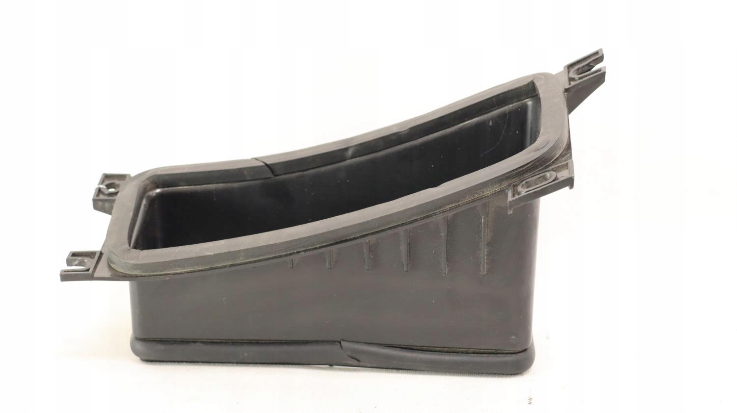 1046211-00-C - КОРПУС ФИЛЬТРА КОНДИЦИОНЕРА TESLA MODEL S