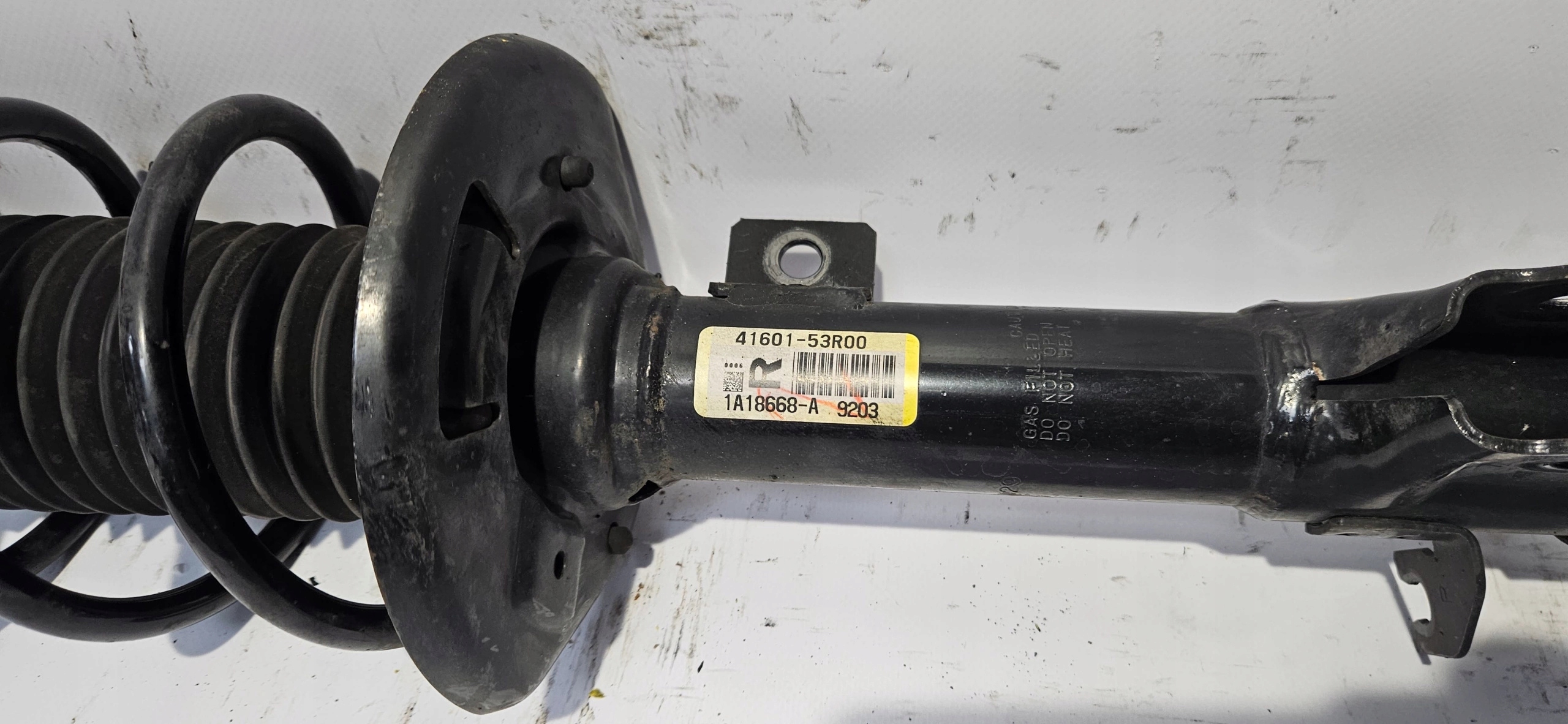 shock absorber right front SUZUKI SWIFT MK8