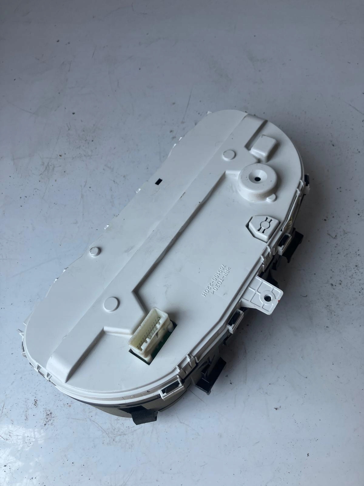 dials dials PEUGEOT 4007 2.2 HDI 8100A485A