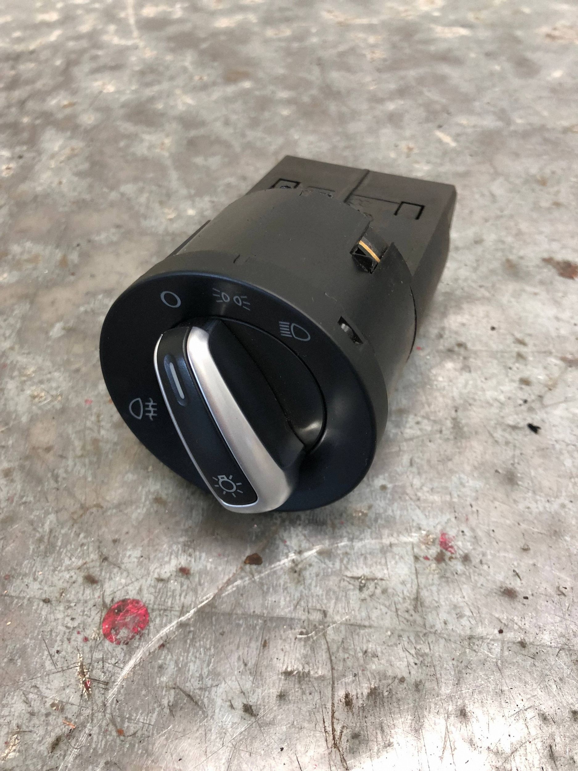 switch light switch SEAT MII 6R0941531F