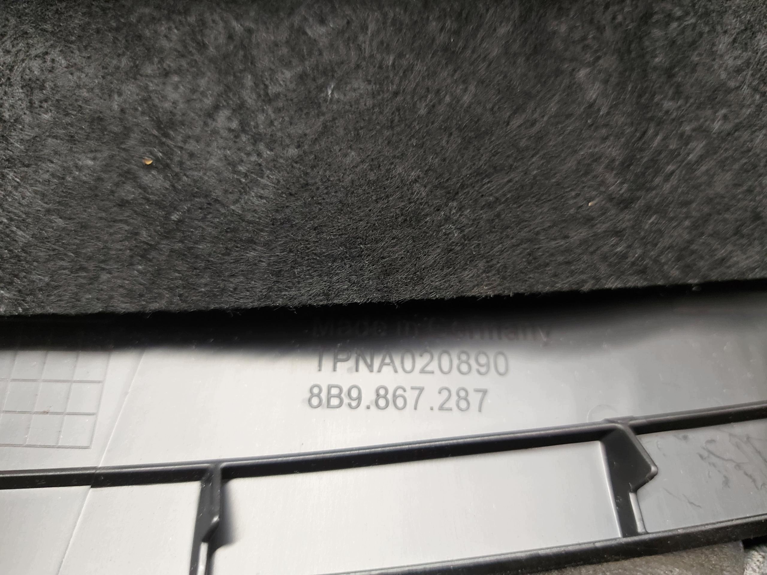 AUDI A5 8B3 B10 AVANT cover slupka boot left right komplet