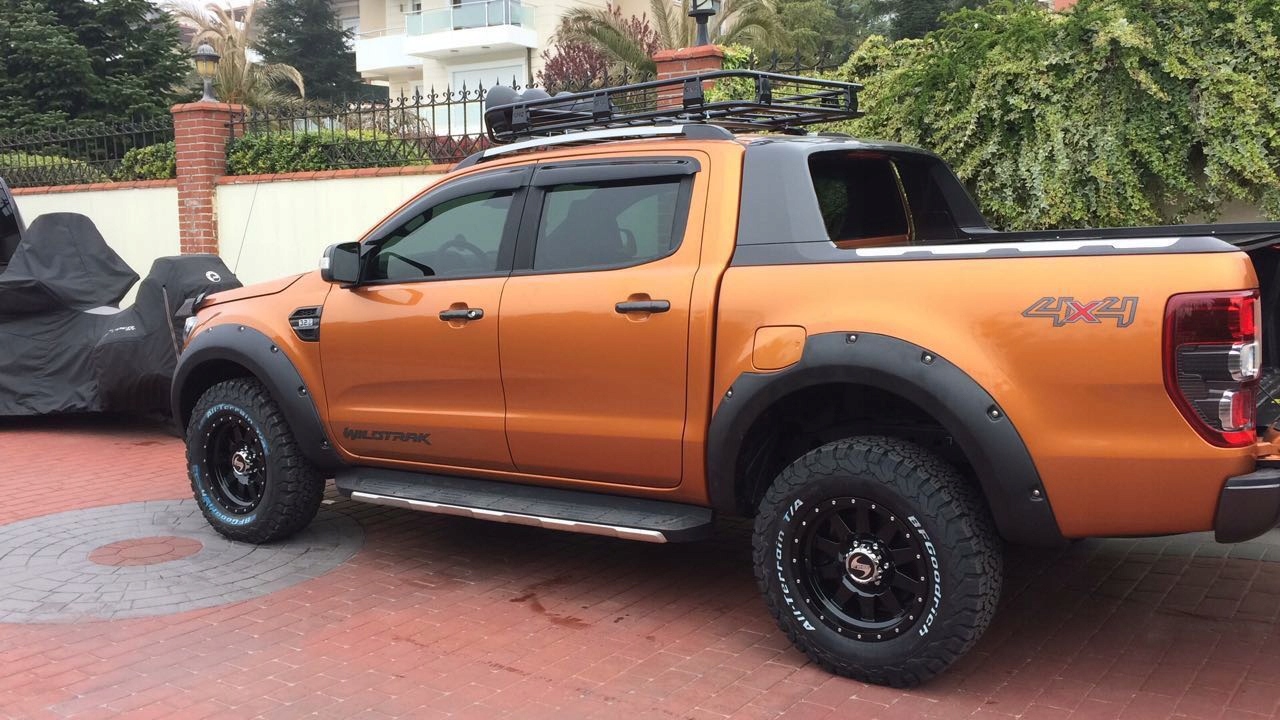 FORD RANGER RAPTOR MAVERICK KOSZ BAGAZNIK Weight with packaging 18 kg