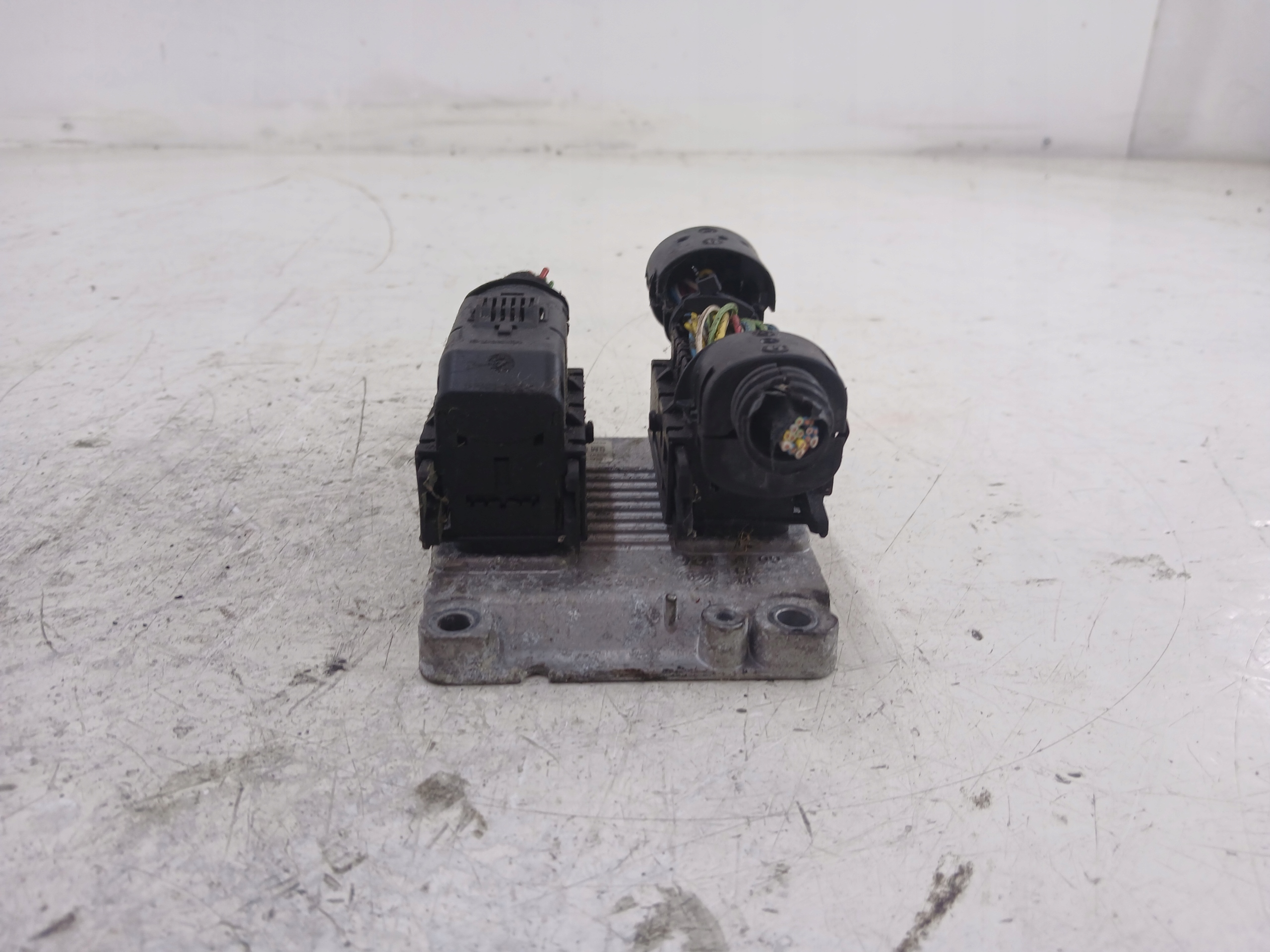 OPEL CORSA C 1.2 control unit computer of the engine 55354330