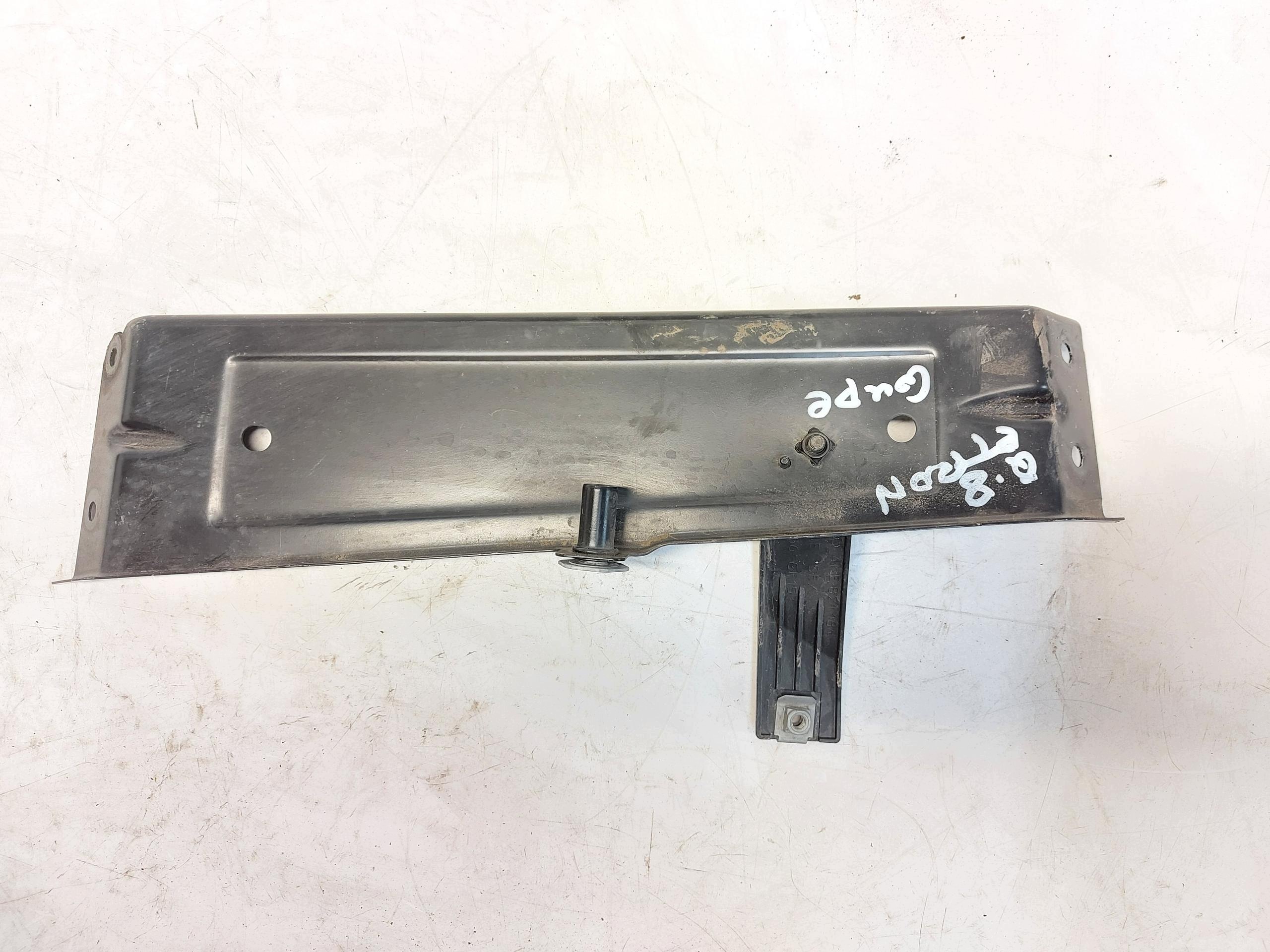 Audi Q8 E-TRON SportBack Poignée Console Support plaque 4ke810056b