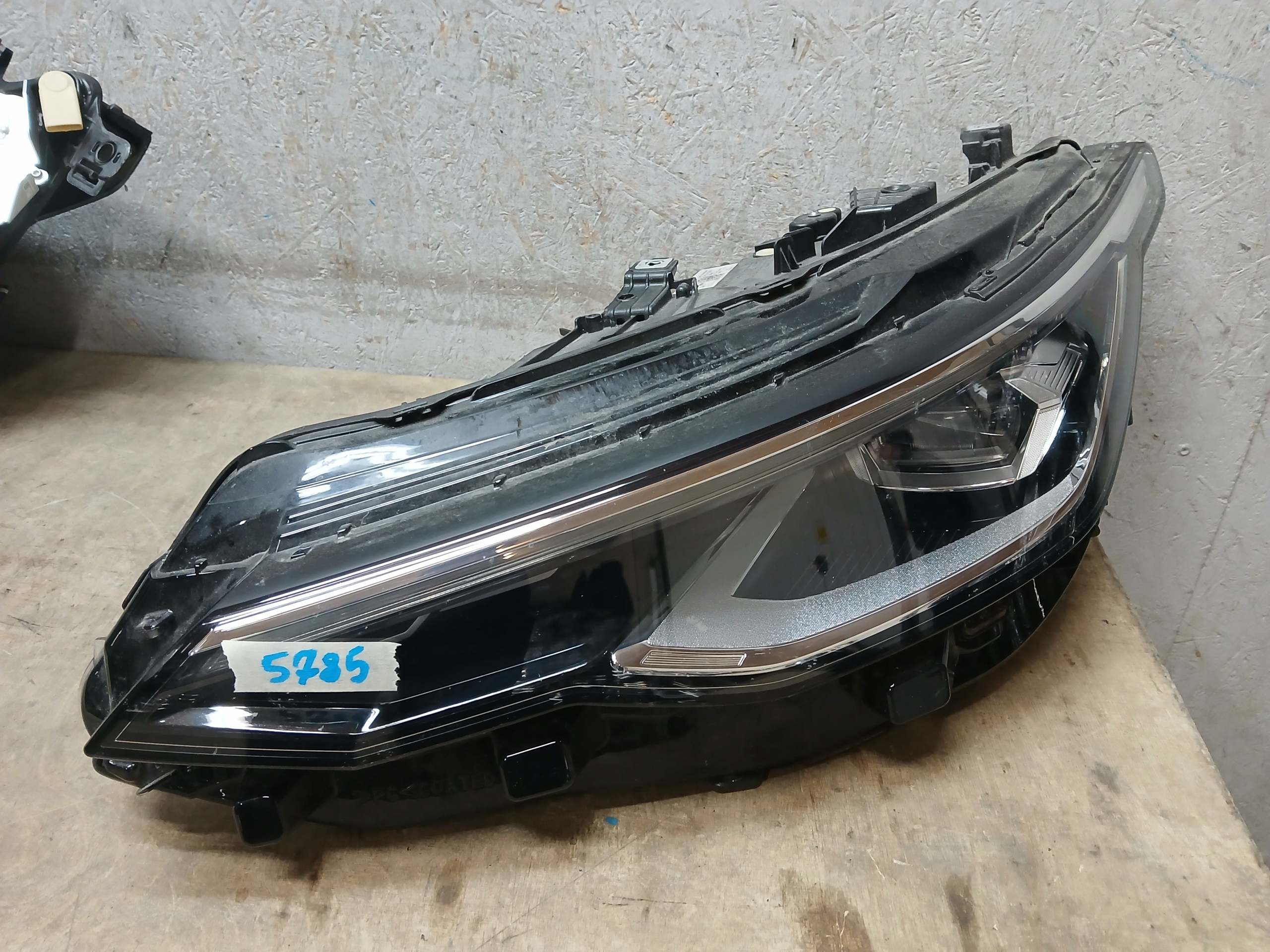 light front left VW GOLF VIII 8 LIFT FULL LED 5H1941035N