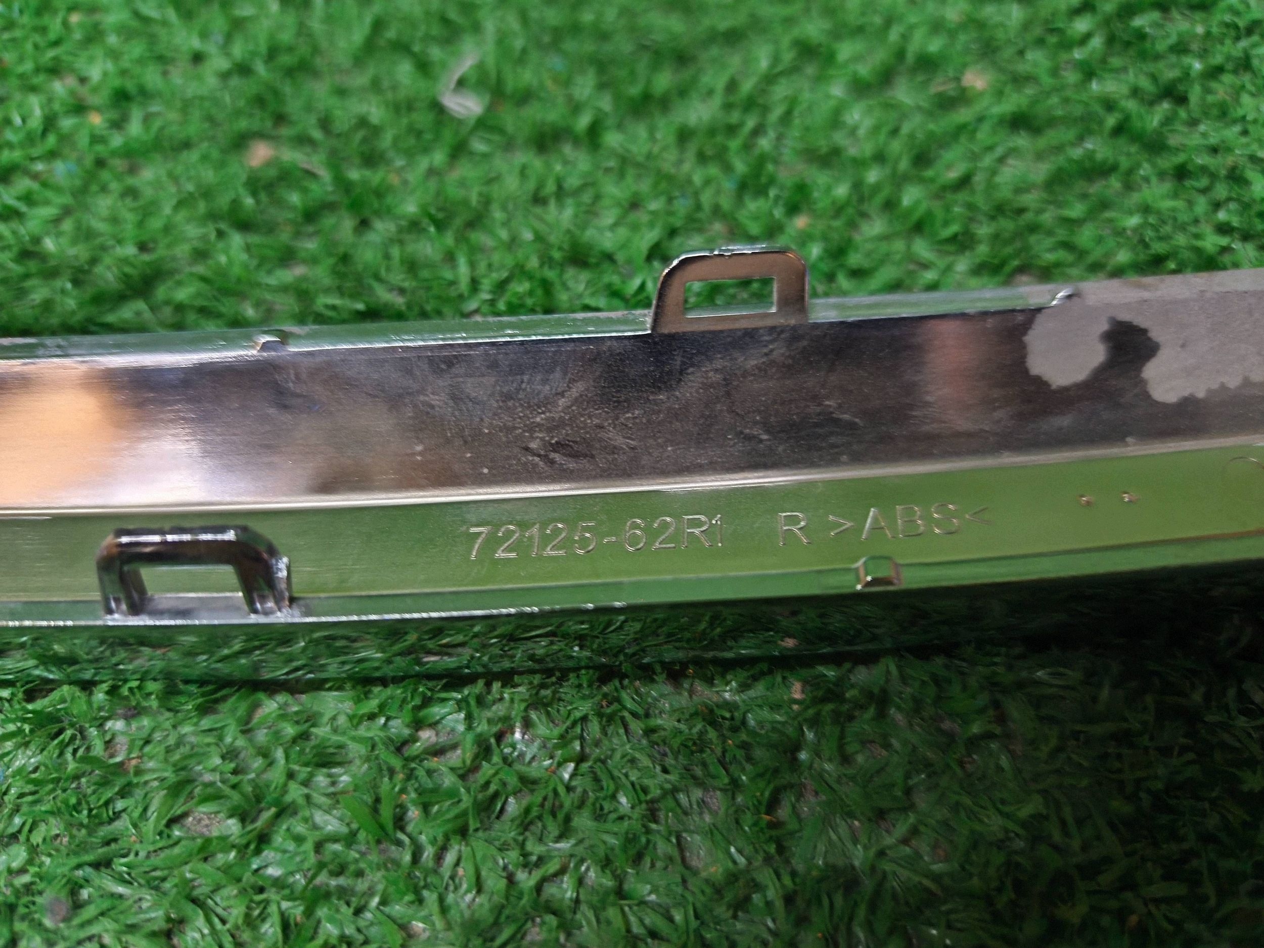 mouldings of a bumper right left front SUZUKI IGNIS III 16- NR.79