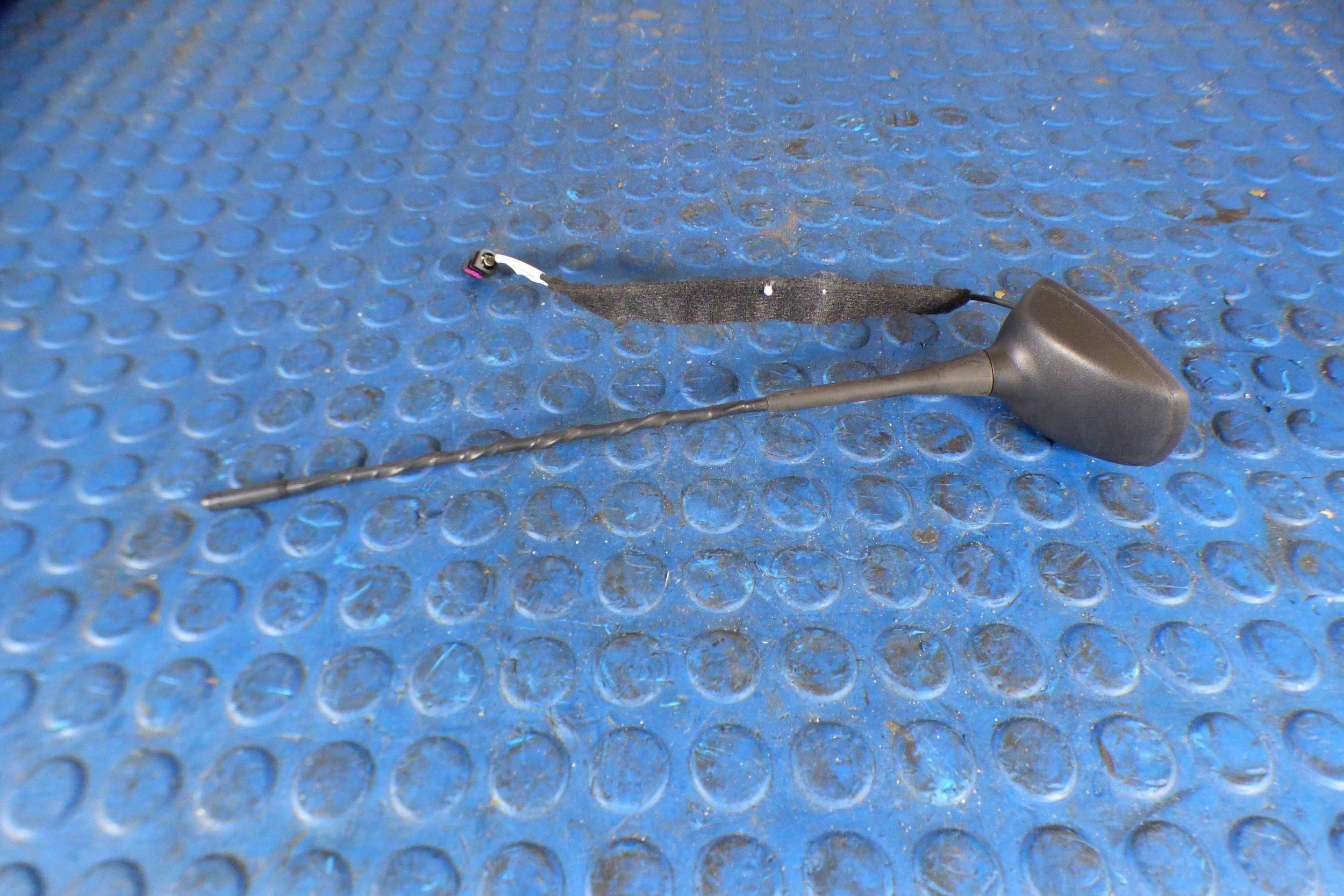 Opel Corsa E 3D Antenne Toit 13484449