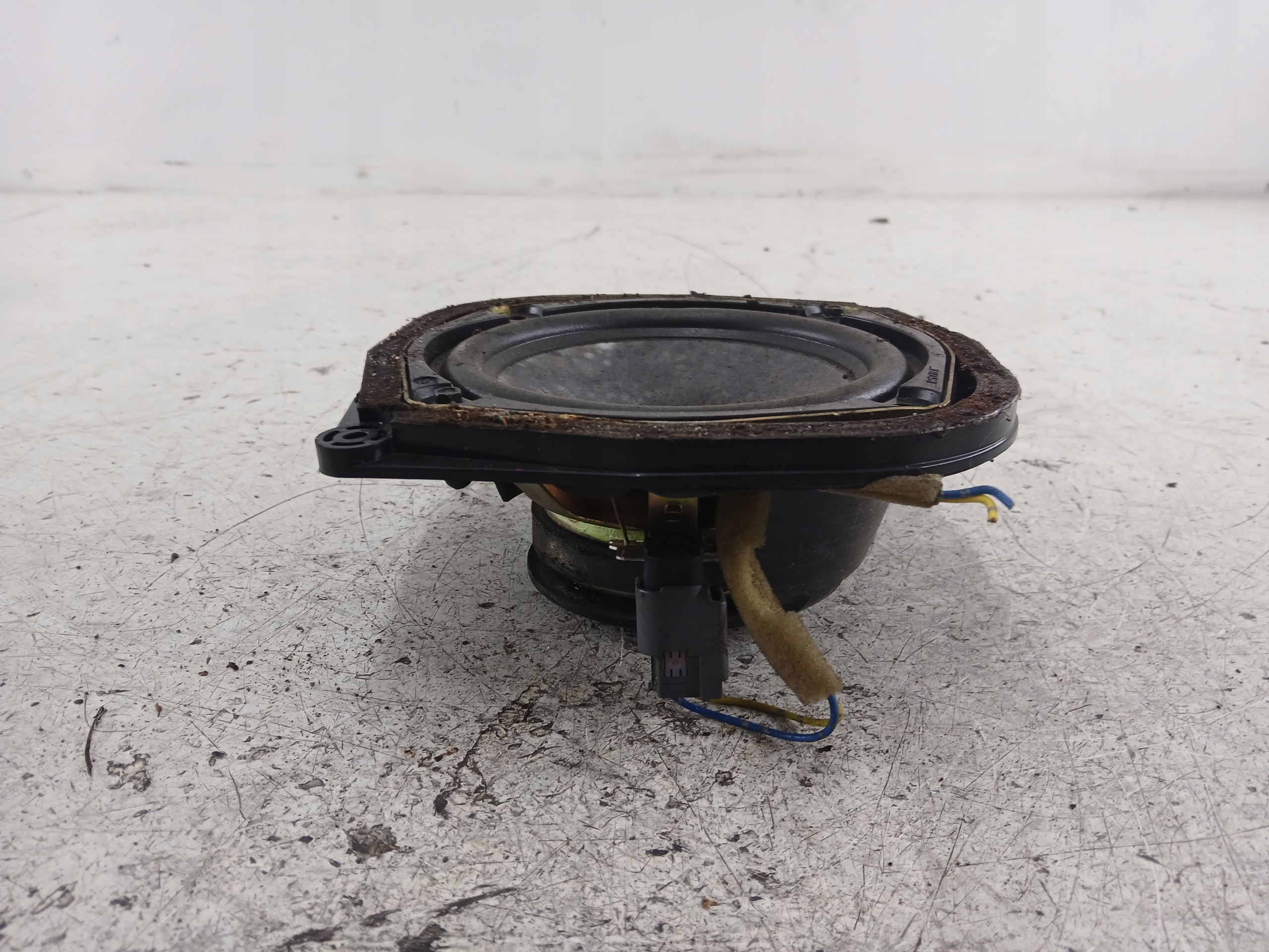 MAZDA 6 GG speakers door BOSE front GM1B6696X