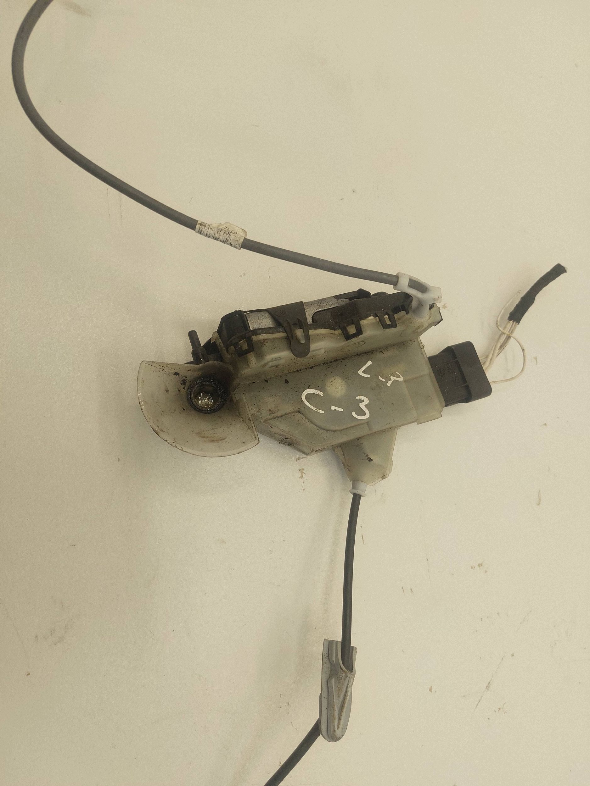 CITROEN C3 III 16-24r lock door left front front 123981 EUROPA