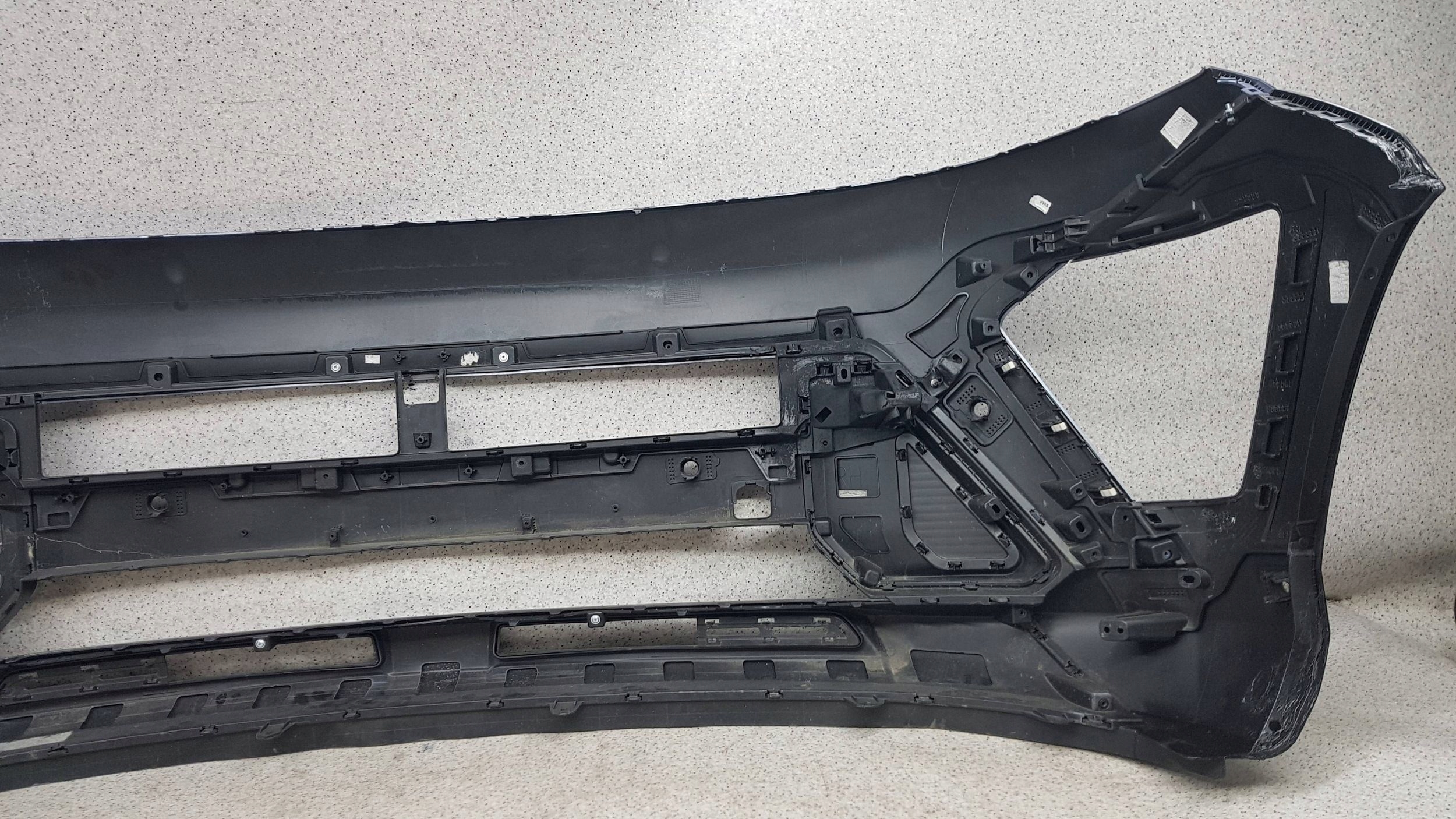 HYUNDAI KONA II 2023 - bumper front 86512-BE100