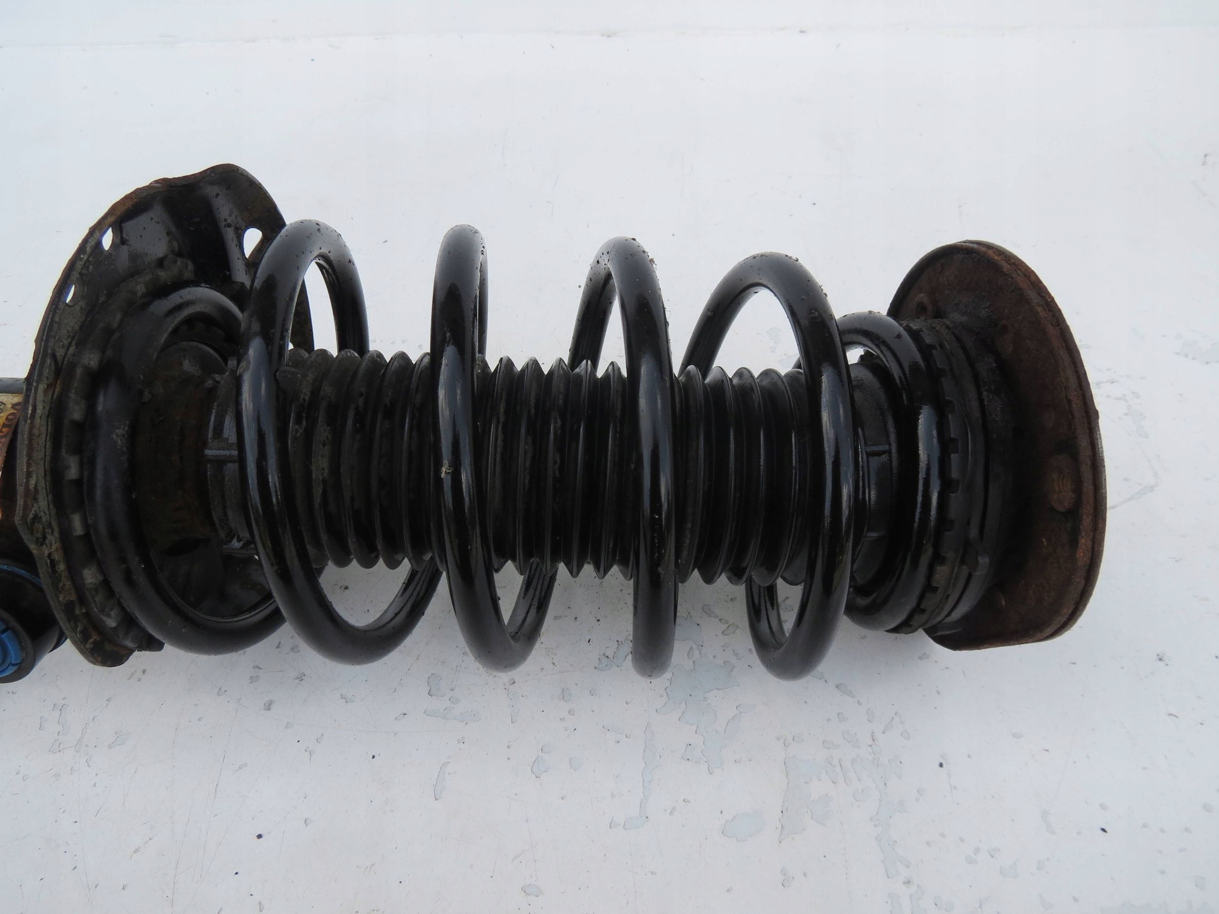 shock absorber right front VOLVO V70 III 6G9118045 31277905