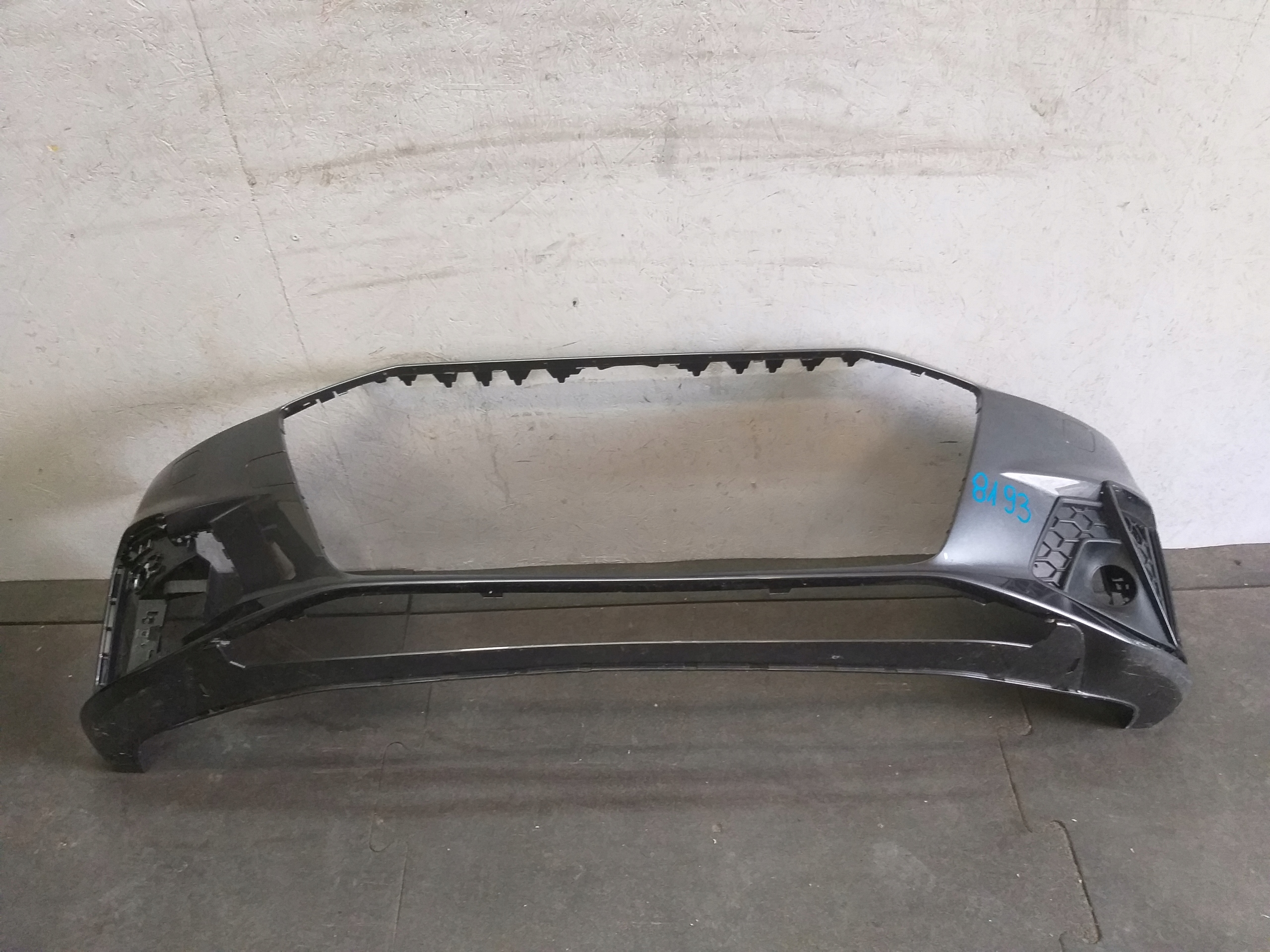 STOSSSTANGE VORNE AUDI A4 B9 LIFT S LINE 8W0