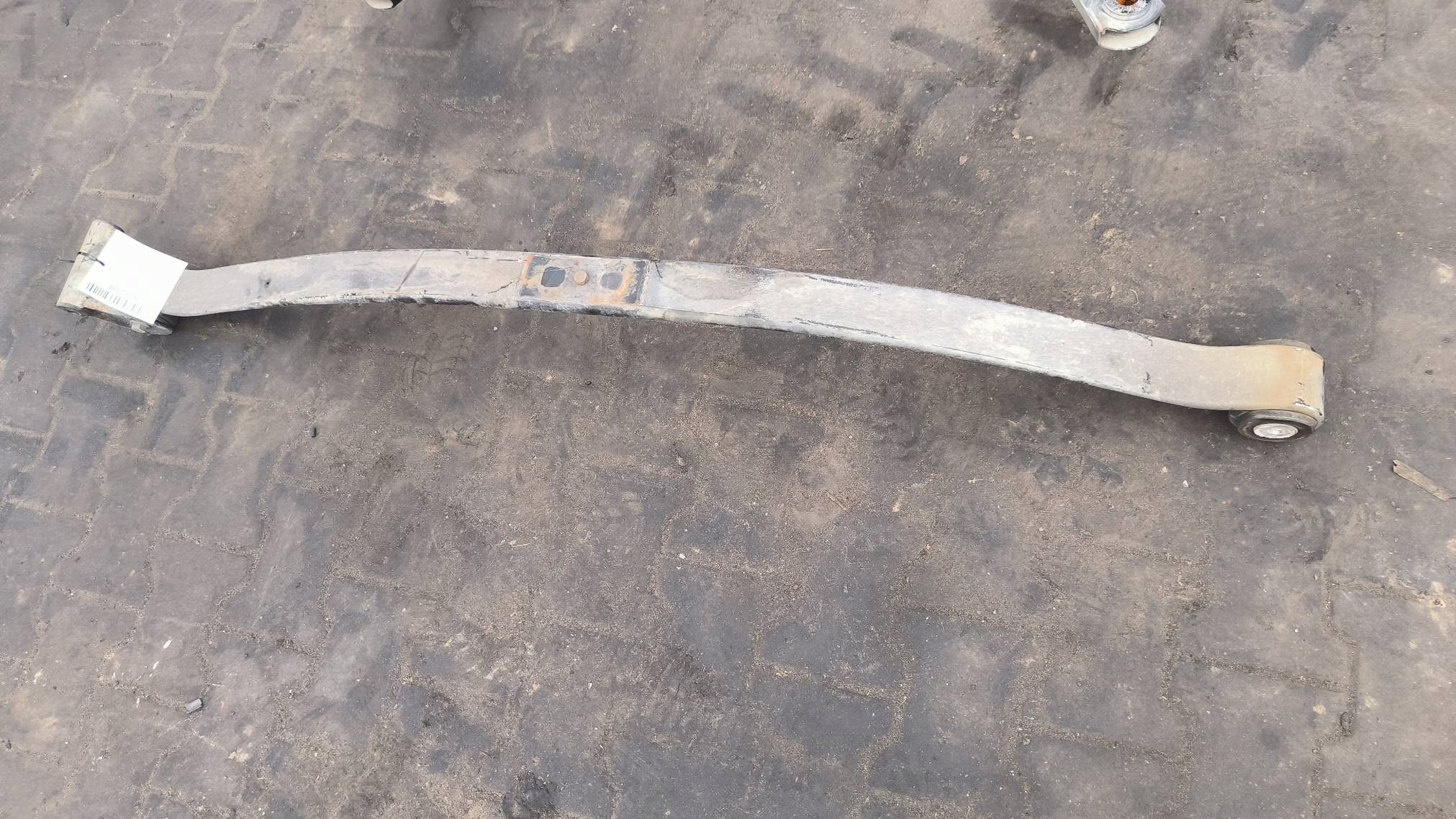 RESOR hinten POJEDYNCZY 2N0511151R MAN TGE