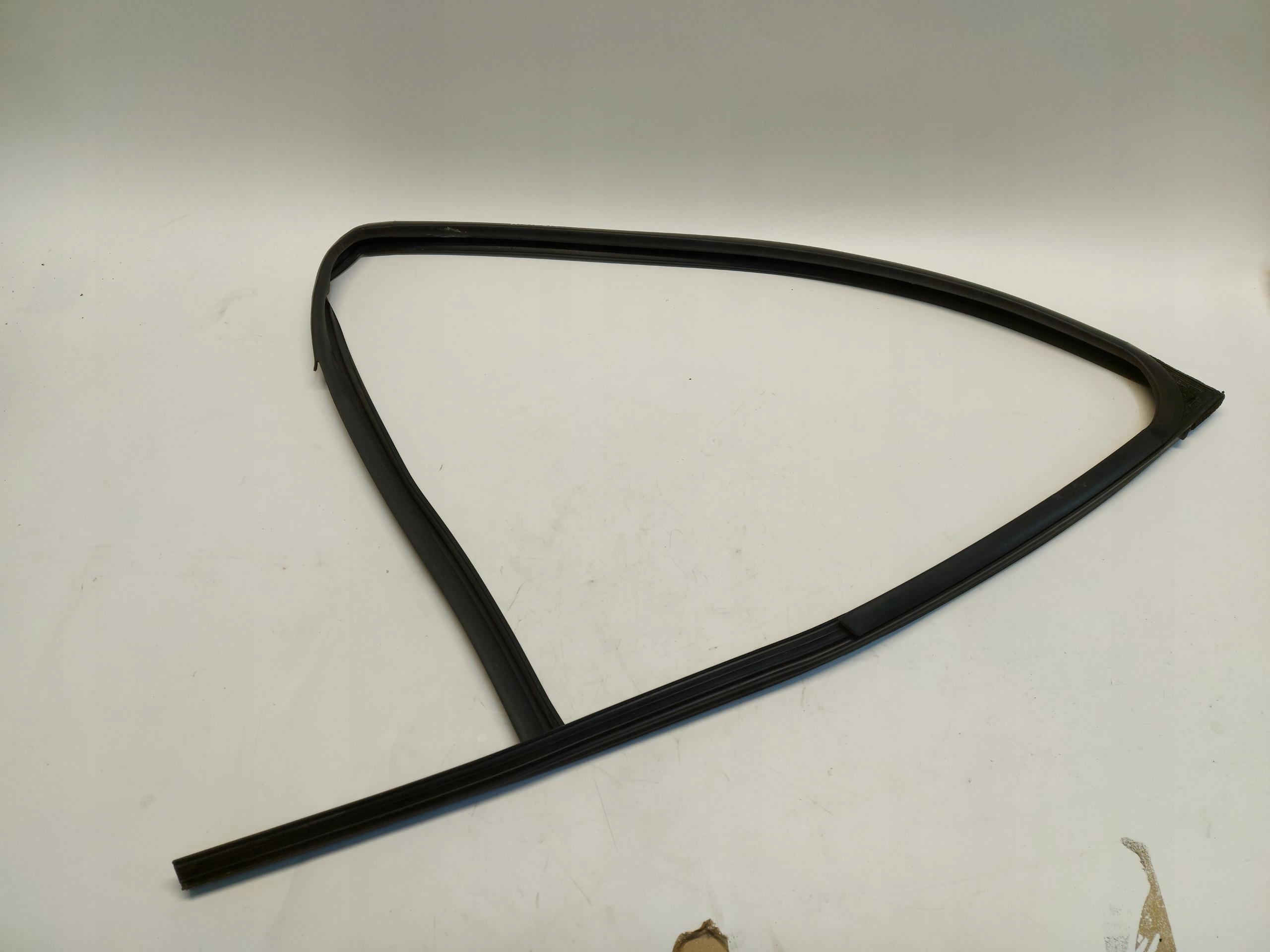 Ford Ranger IV LIFT 2022 gasket windows door right front wildtrak