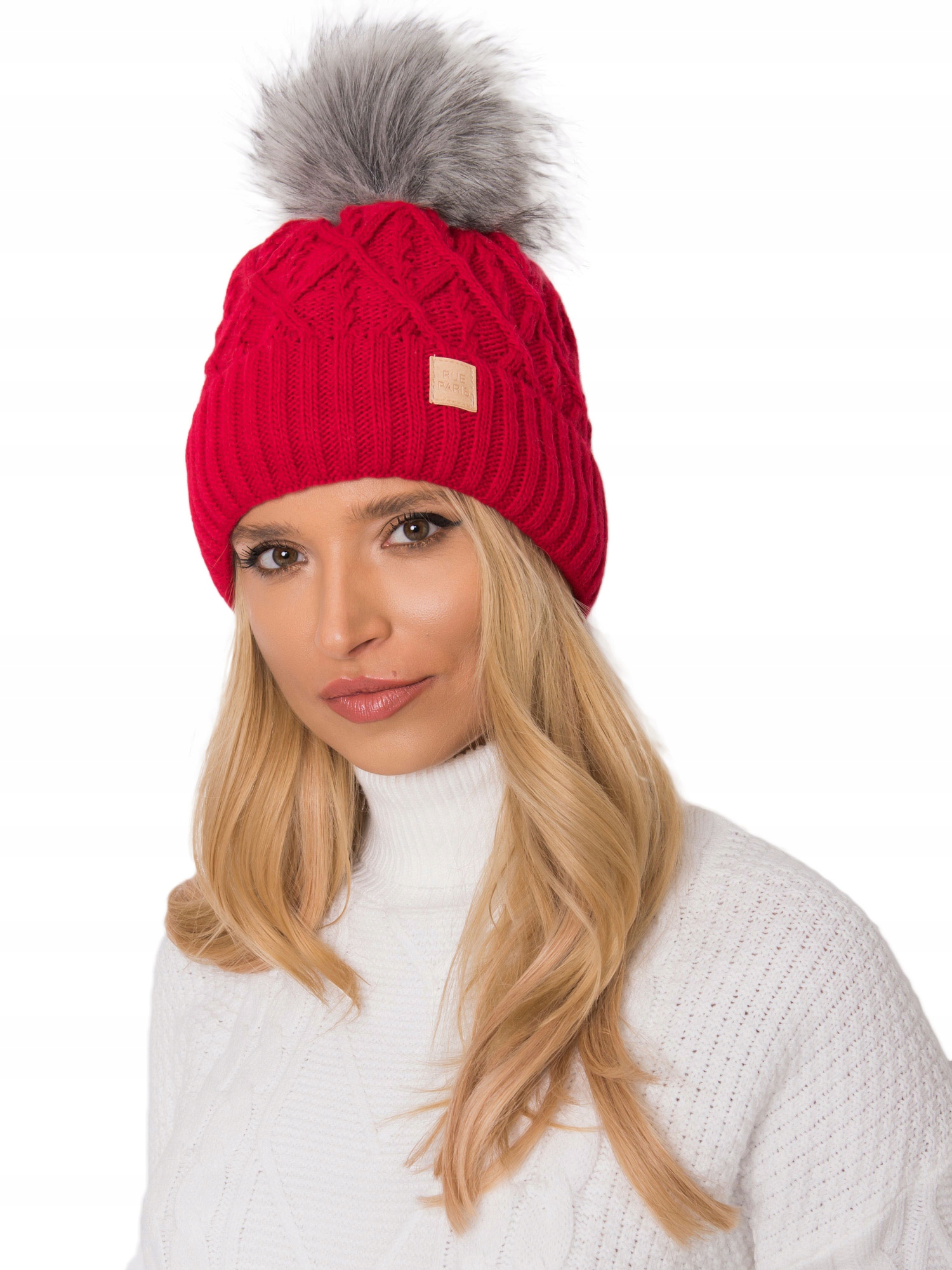 

Czapka Zimowa Damska Beanie Z Pomponem Wełna
