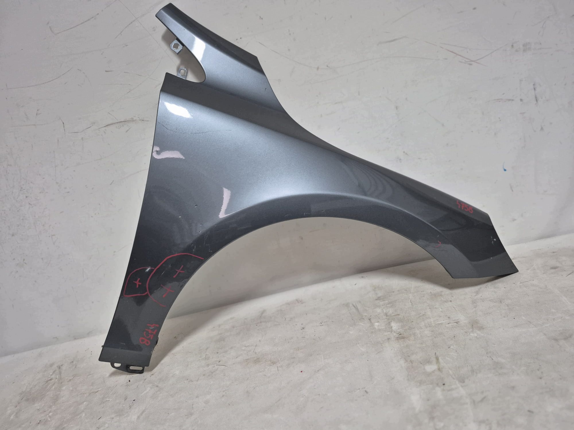 VOLVO V40 12-19 fender front front right