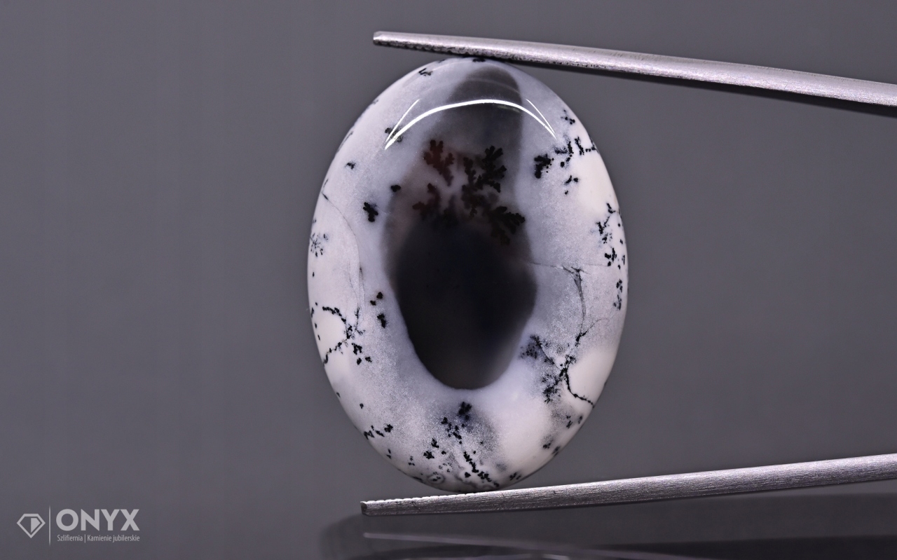 Dendritový achát z Turecka kabošon ovál 29,5x22 mm