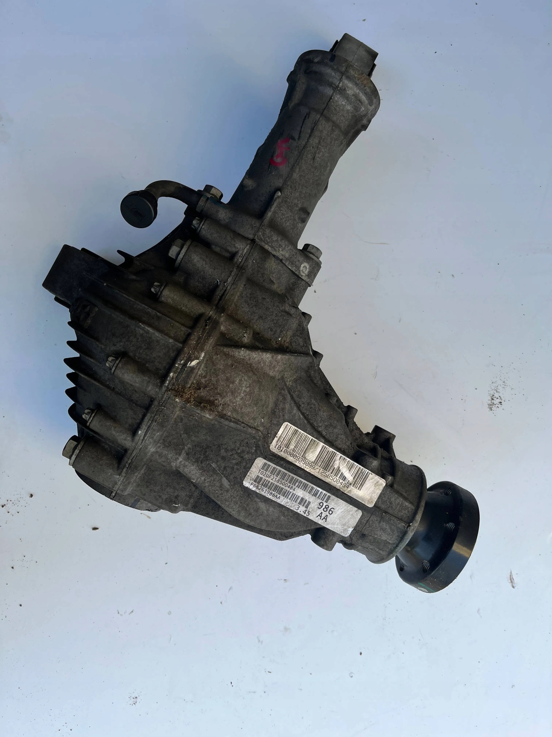 P68263986AA - JEEP GRAND CHEROKEE WK2 РЕДУКТОР ДИФЕРЕНЦІАЛ МІСТ ПЕРЕДНІЙ