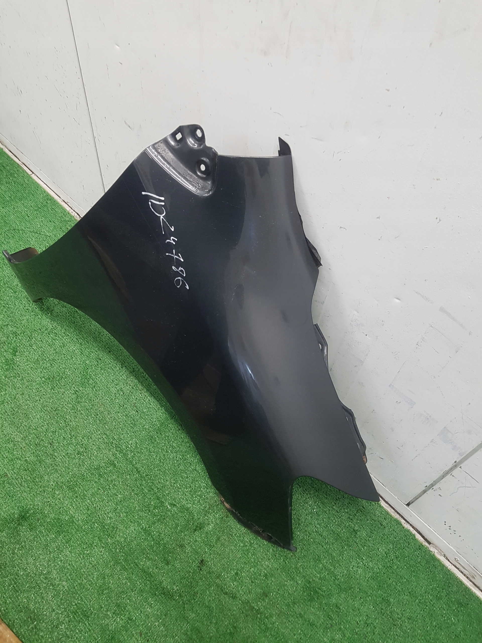 fender right front TOYOTA YARIS 2