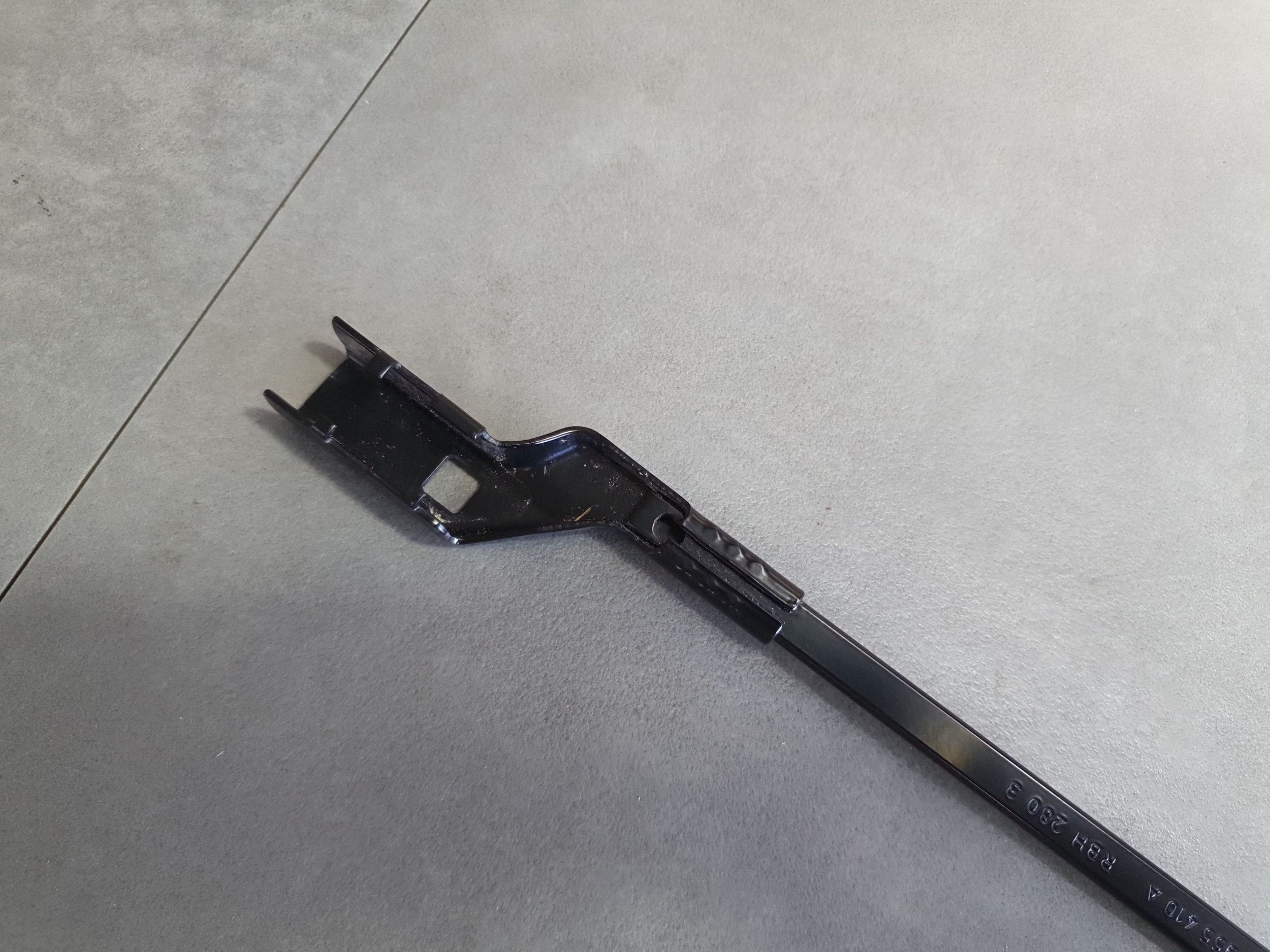 Cupra Leon IV wiper arm windows right 5FB955410A