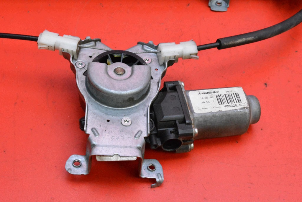 window regulator right front EU 400926B NISSAN NOTE 1 and E11 05-09