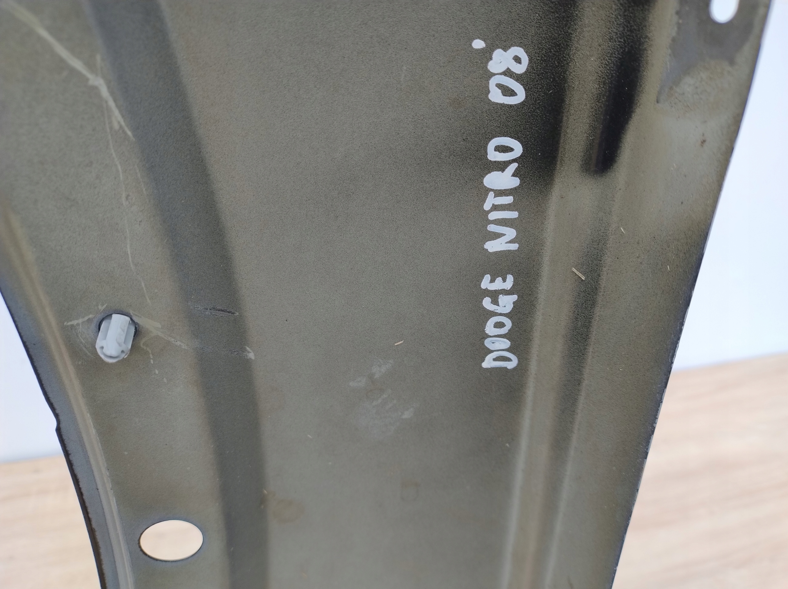 DODGE NITRO right fender front + moulding