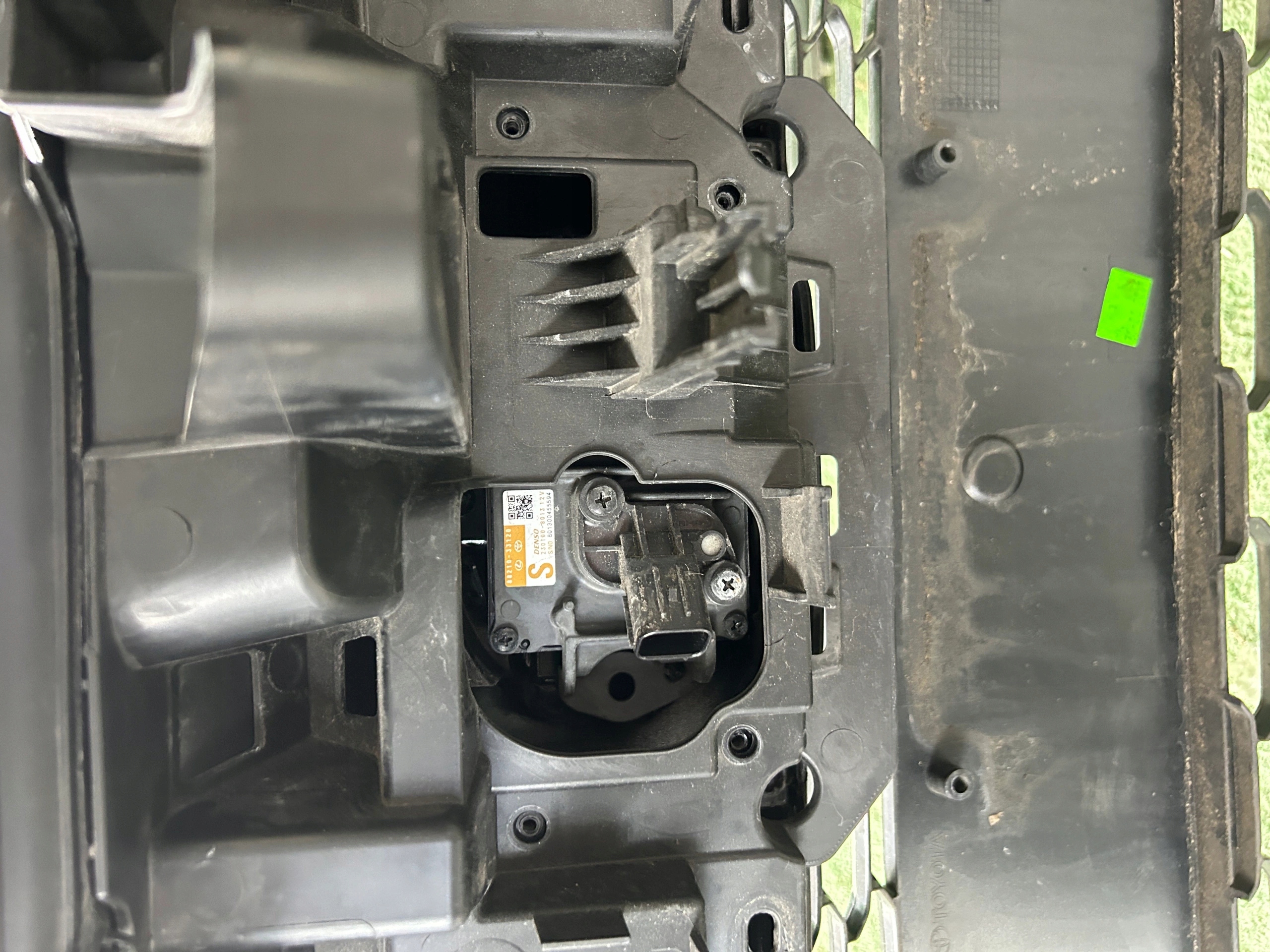 Toyota Corolla E21 lift HB Paraurti Anteriore