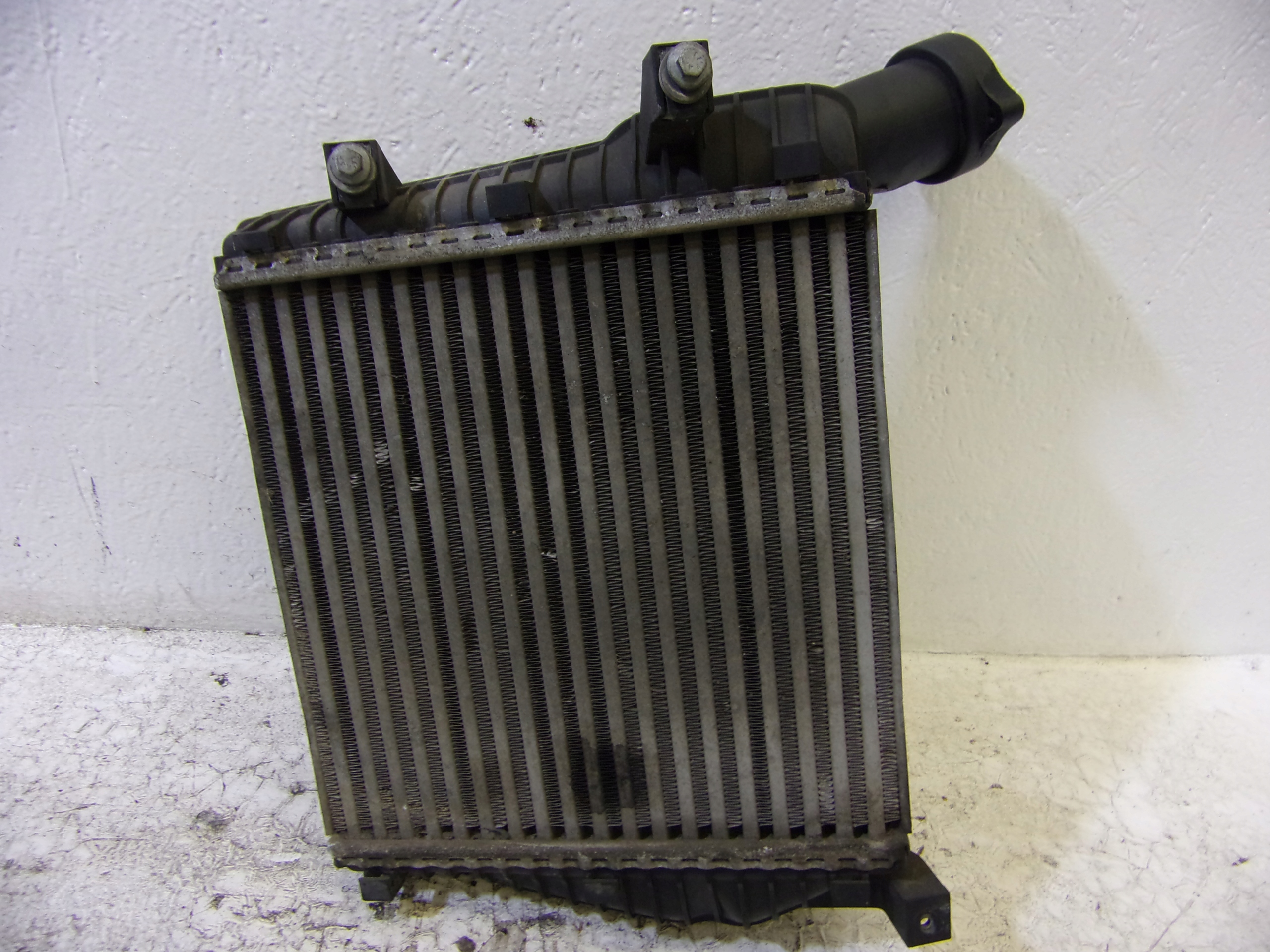 INTERKULER INTERCOOLER VOLKSWAGEN TOUAREG 5.0 TDI BEHR 7L0145804