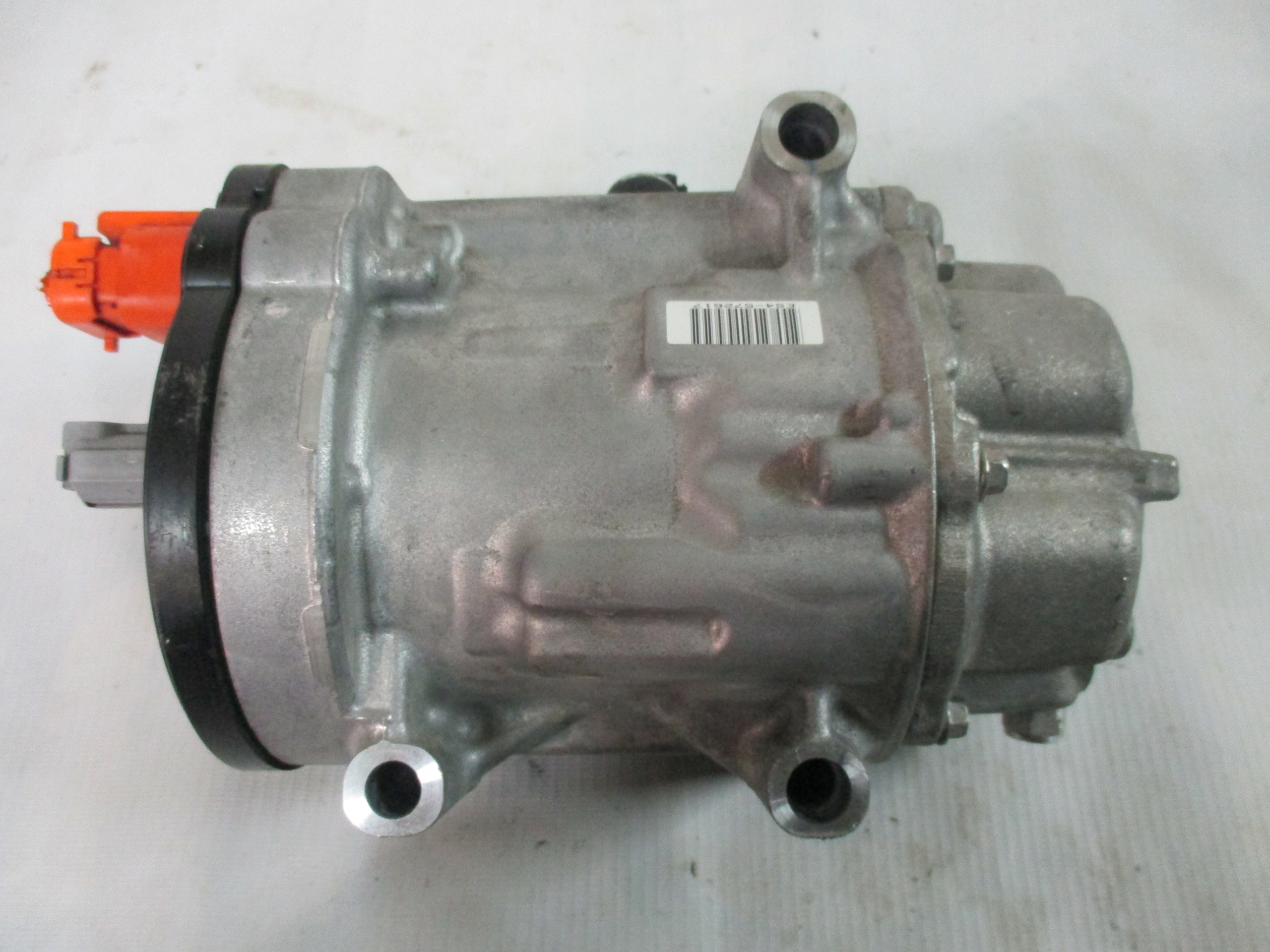 compressor; Toyota C- HR Corolla E21 Hybrid 042400-0370