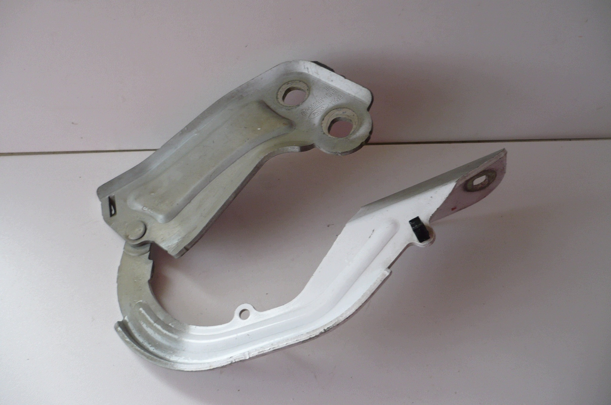 FORD FOCUS MK3 2010- hinge bonnets right front