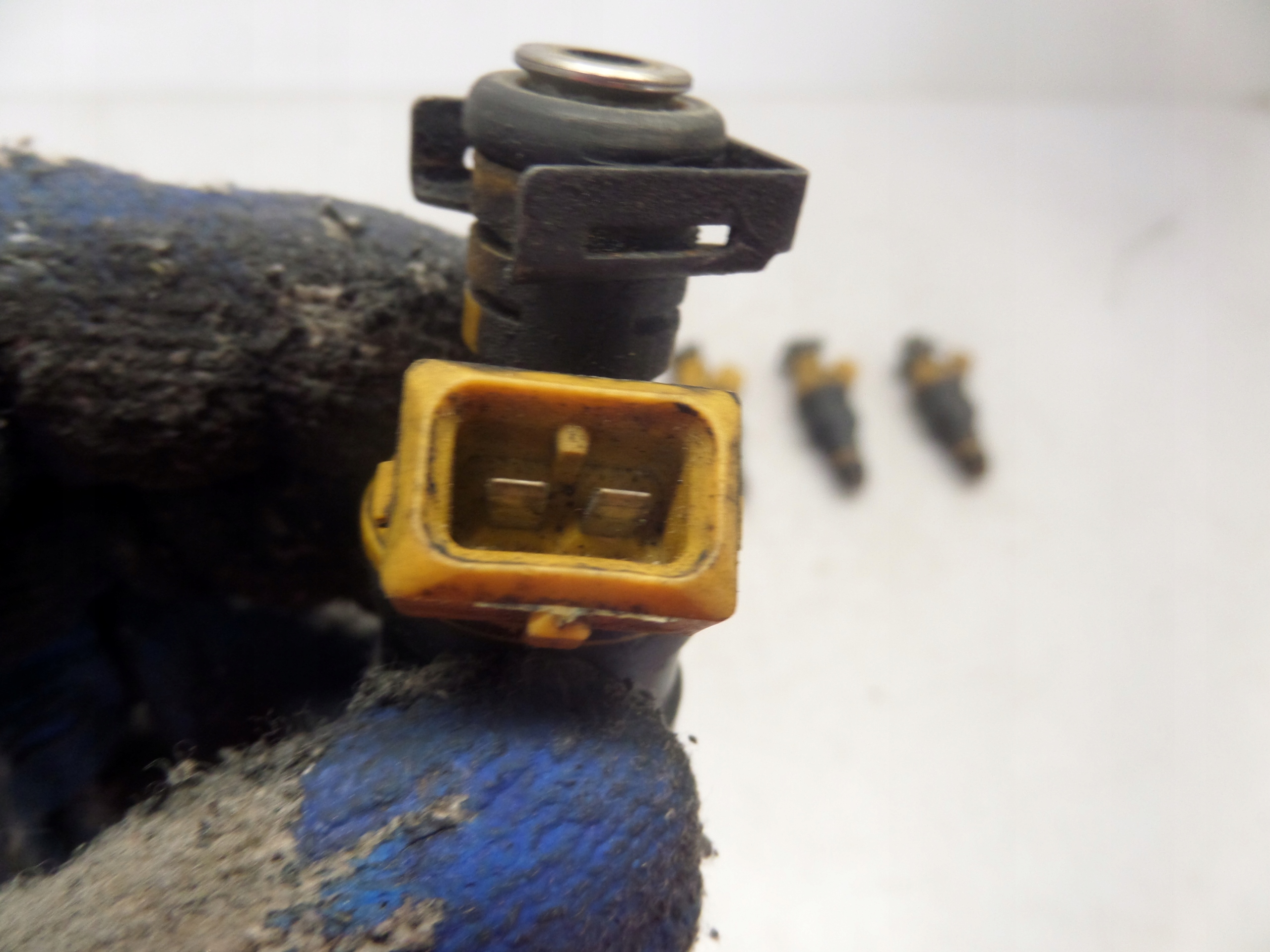 BMW E32 E34 3.0 M30 WTRYSK WTRYSKIWACZ 0280150714 Typ silnika Benzyna