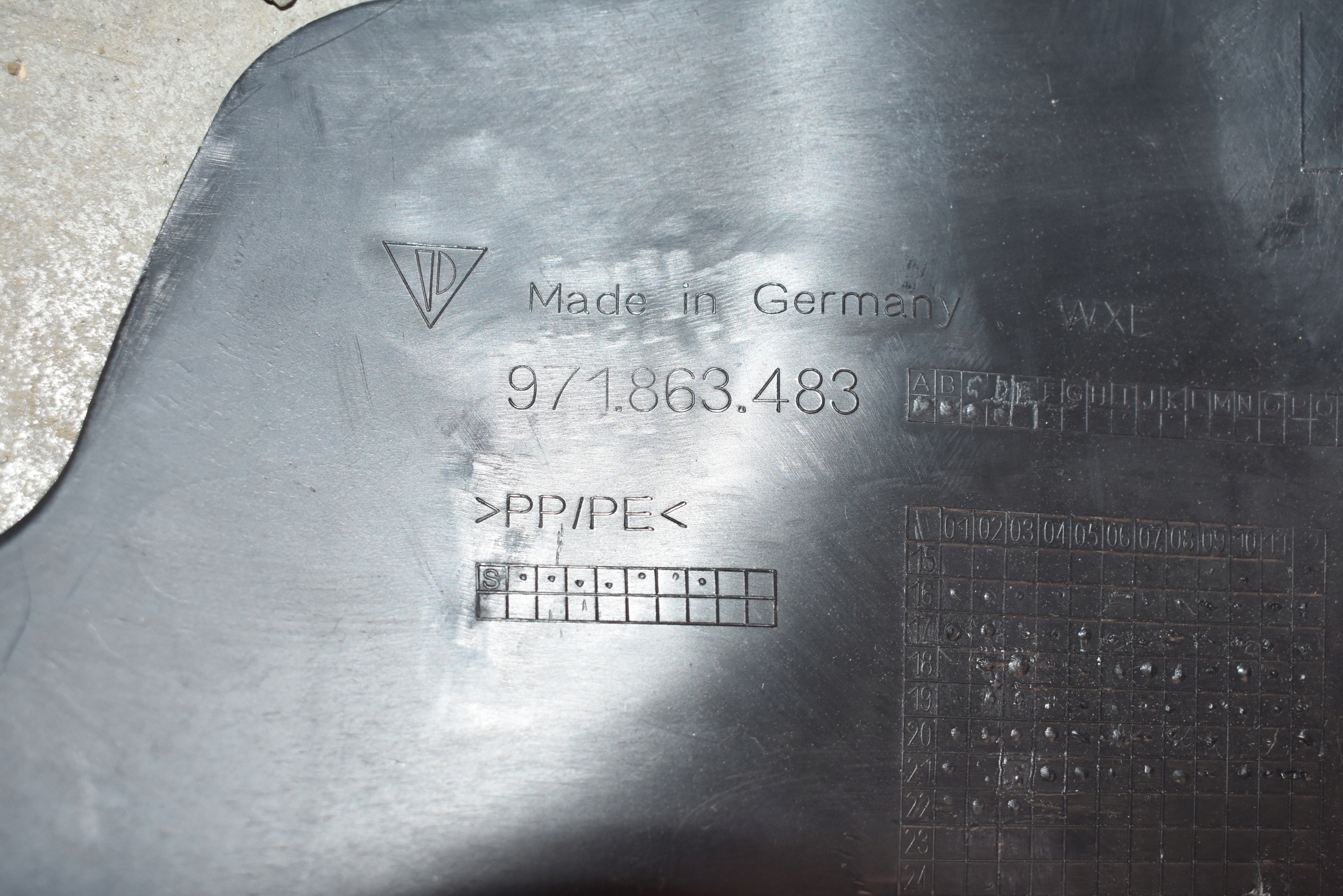 IDEALNA moulding cap of the threshold left front PORSCHE PANAMERA 971 4S 1