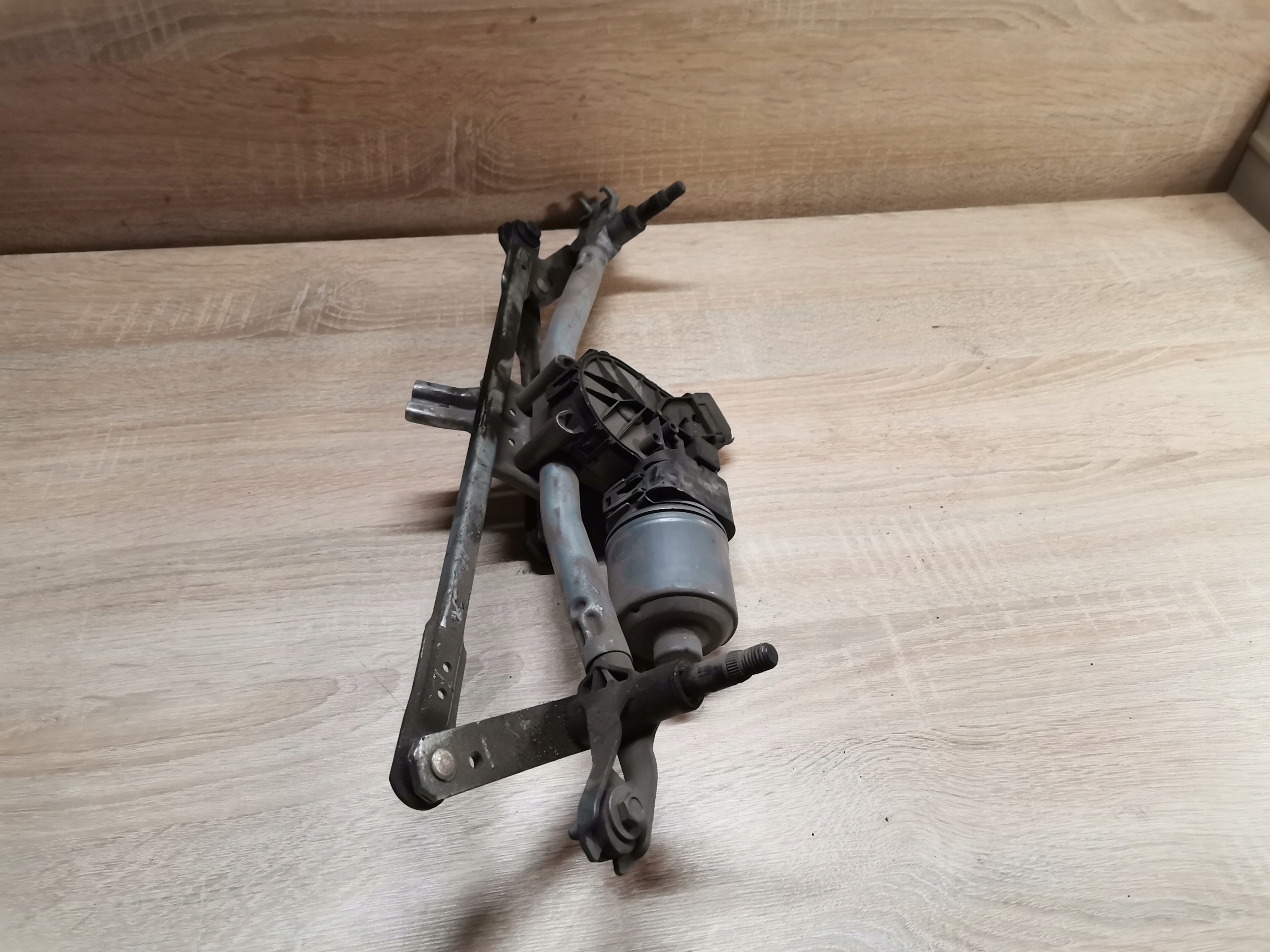 Wischergestänge CITROEN BERLINGO III PARTNER III 9682861480