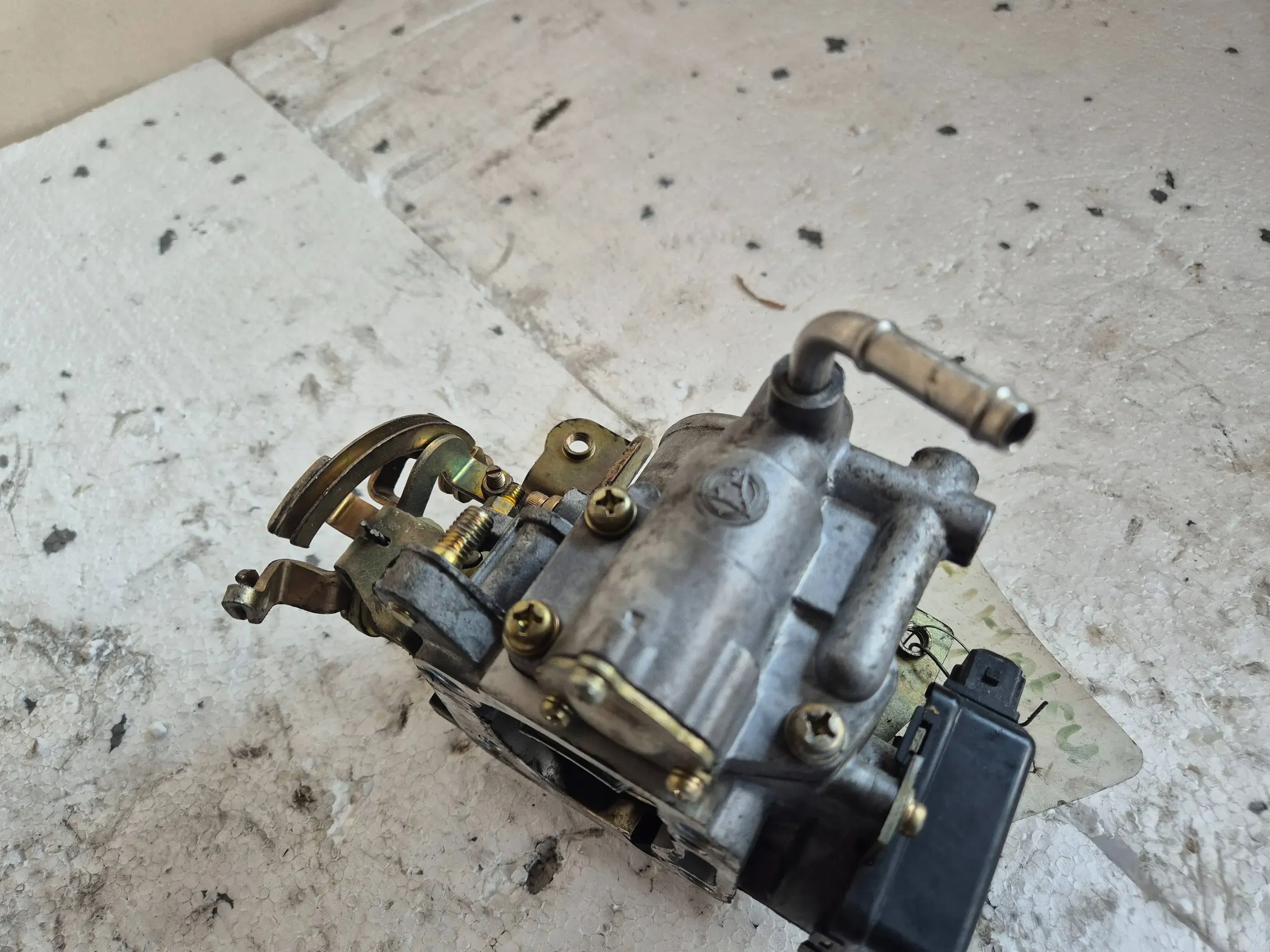 Valvola a farfalla 22210871 Daihatsu Gran Move 1.6 16V 91KM