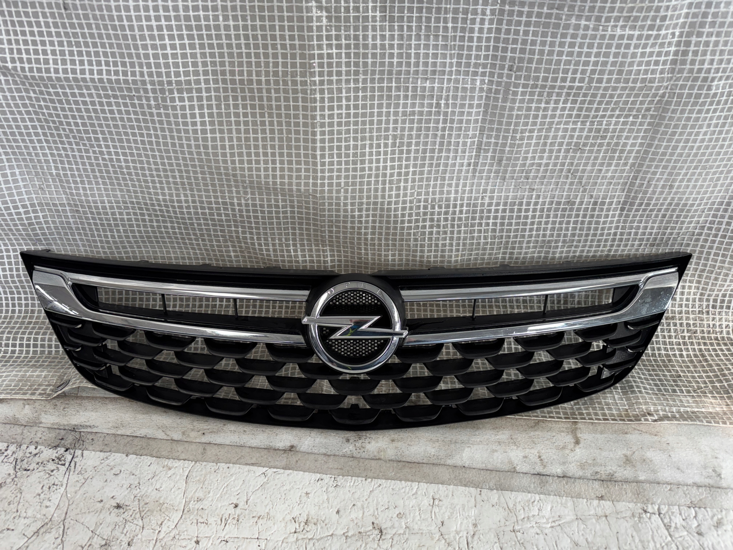 Opel Astra Kühlergrill FRONTGRILL Kühlergitter 13464791 - Thumbnail 1