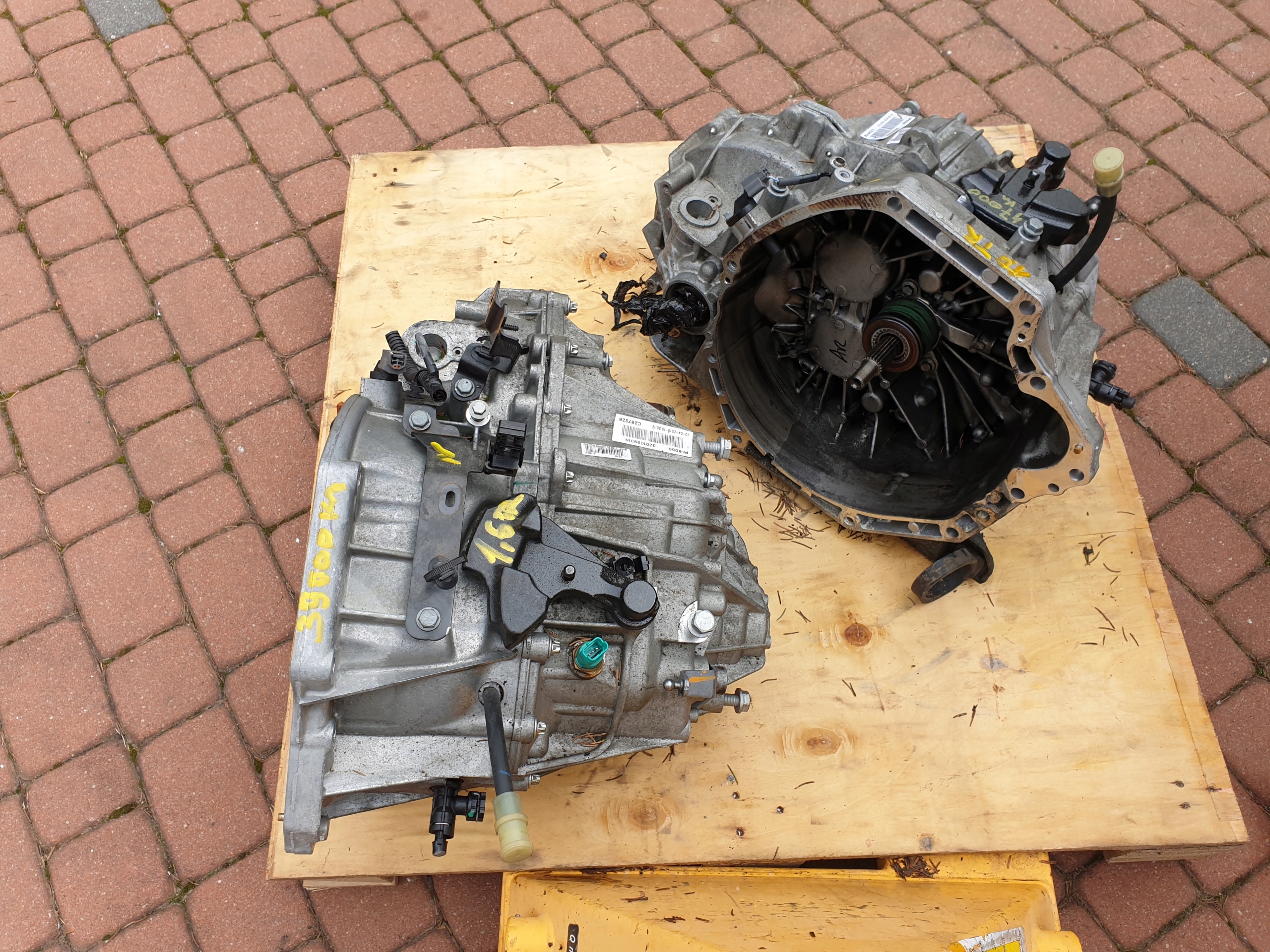 SKRZYNIA BIEGÓW PF6050 TRAFIC 1,6 DCI Producent części Renault OE