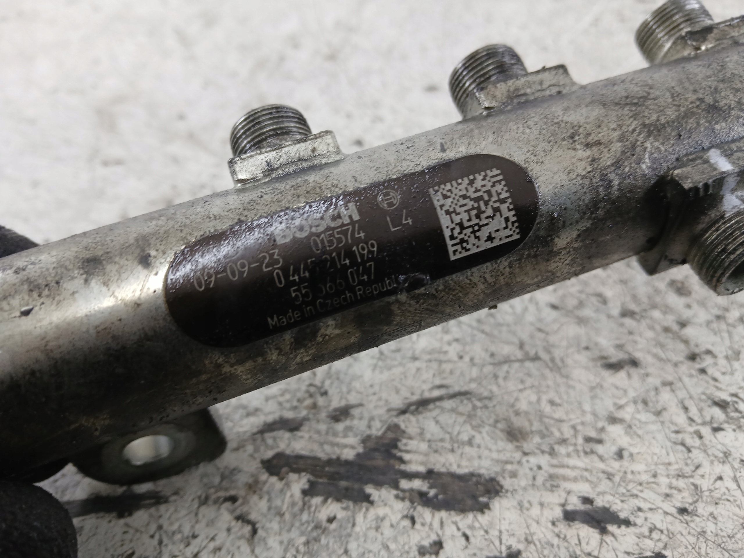 Rampe injection OPEL INSIGNIA A 2.0 CDTI A20DTH 55566047 08-13