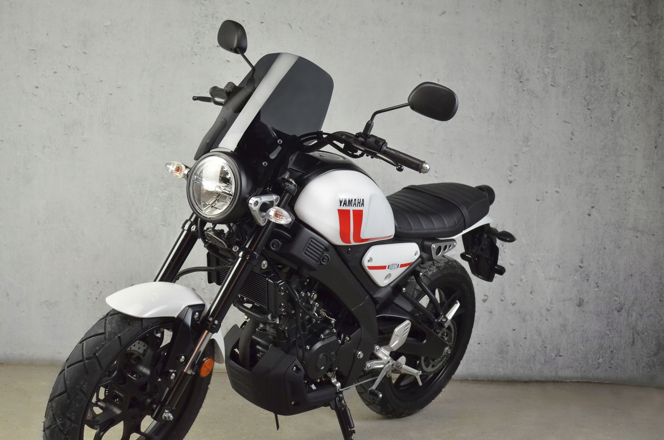 Loster turistické sklo Yamaha Xsr 125 21-